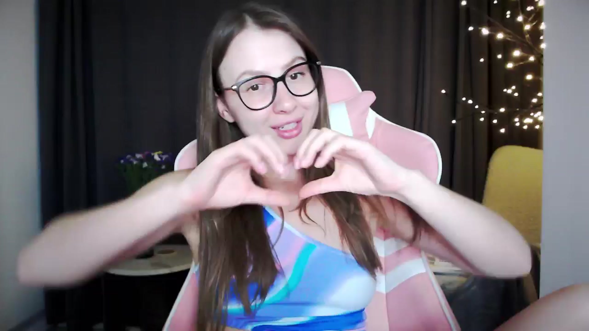Gallery image thumbnail from MaryMe_'s myfreecams stream on, 08/07/2024, 23:07 image 18 of 20