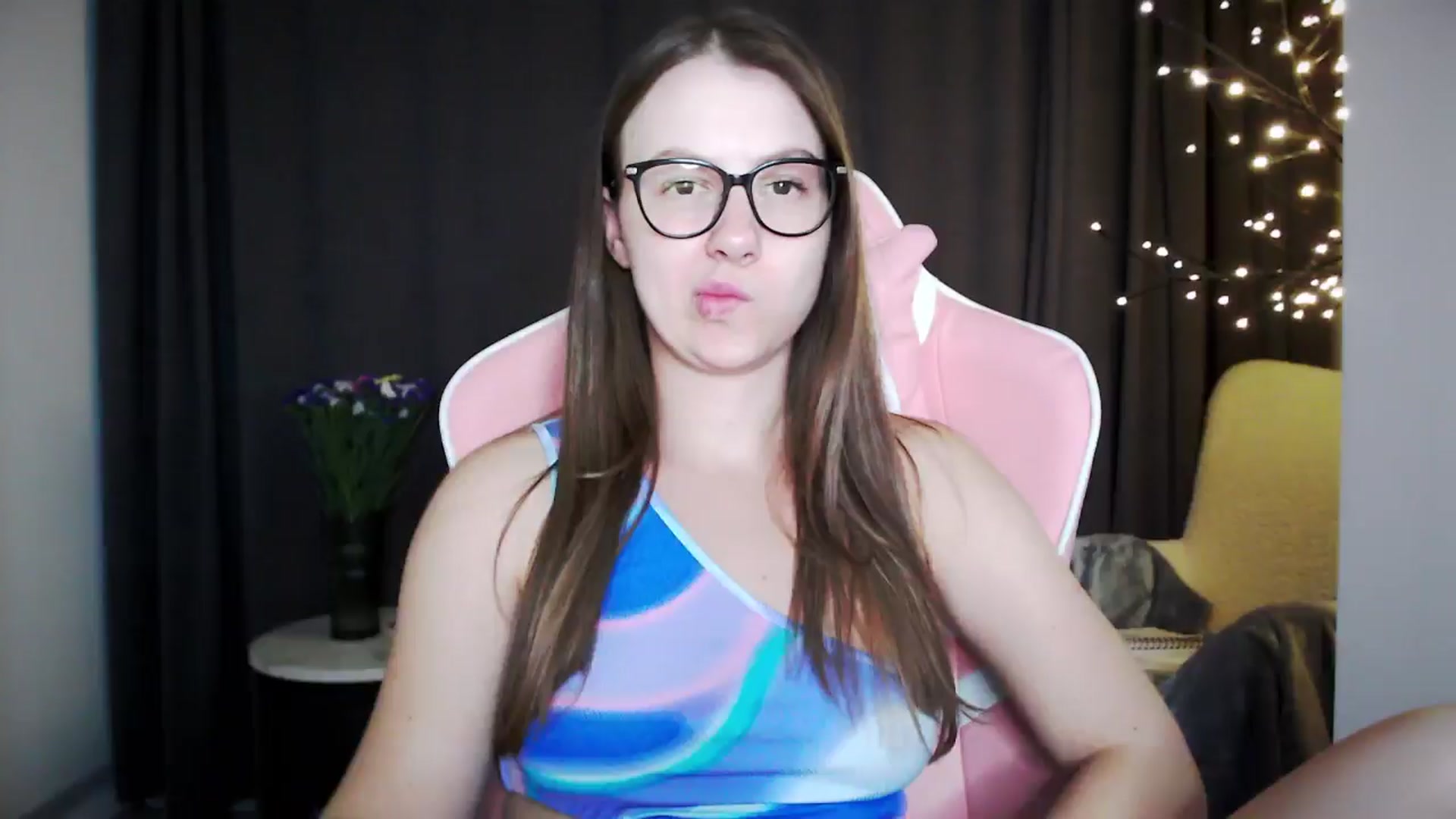 Gallery image thumbnail from MaryMe_'s myfreecams stream on, 08/07/2024, 23:07 image 16 of 20