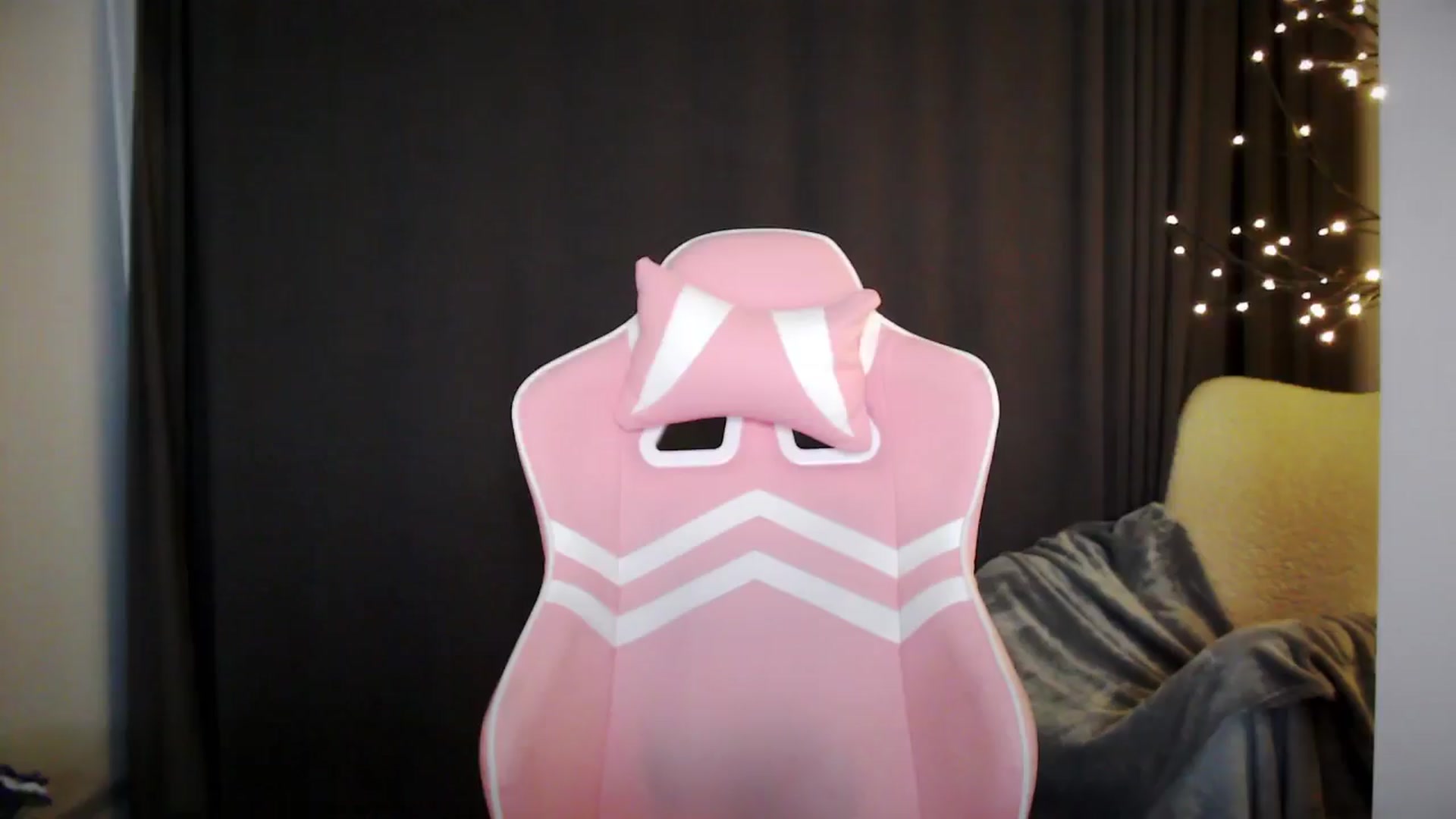 Gallery image thumbnail from MaryMe_'s myfreecams stream on, 08/10/2024, 02:21 image 3 of 20