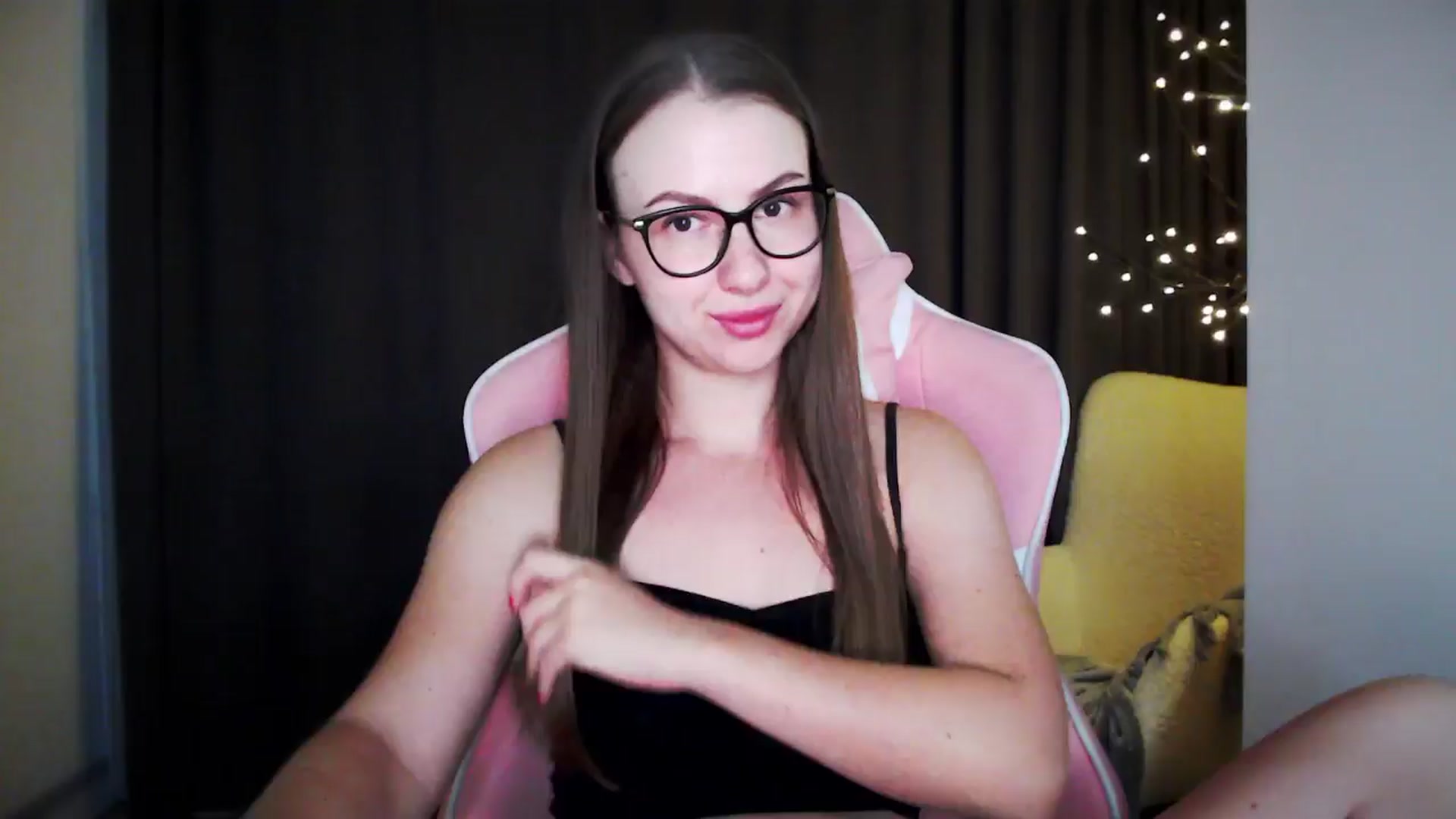 Gallery image thumbnail from MaryMe_'s myfreecams stream on, 08/15/2024, 23:21 image 3 of 20
