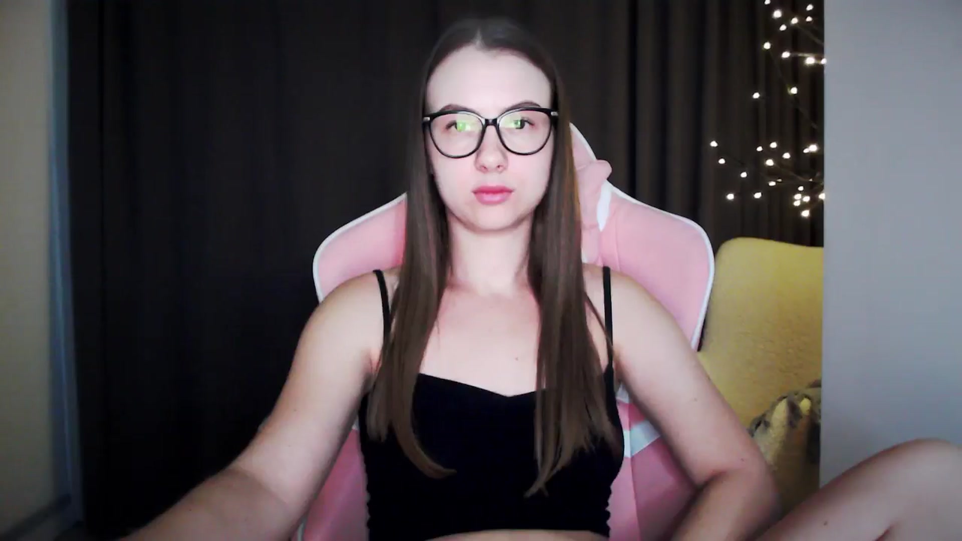 Gallery image thumbnail from MaryMe_'s myfreecams stream on, 08/15/2024, 23:21 image 19 of 20