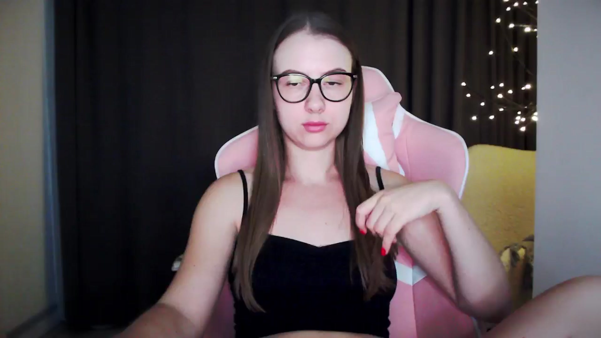 Gallery image thumbnail from MaryMe_'s myfreecams stream on, 08/16/2024, 24:00 image 10 of 20