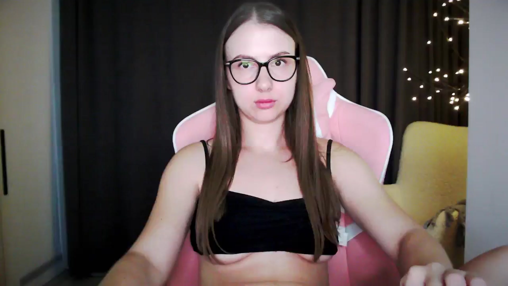 Gallery image thumbnail from MaryMe_'s myfreecams stream on, 08/16/2024, 24:20 image 15 of 20