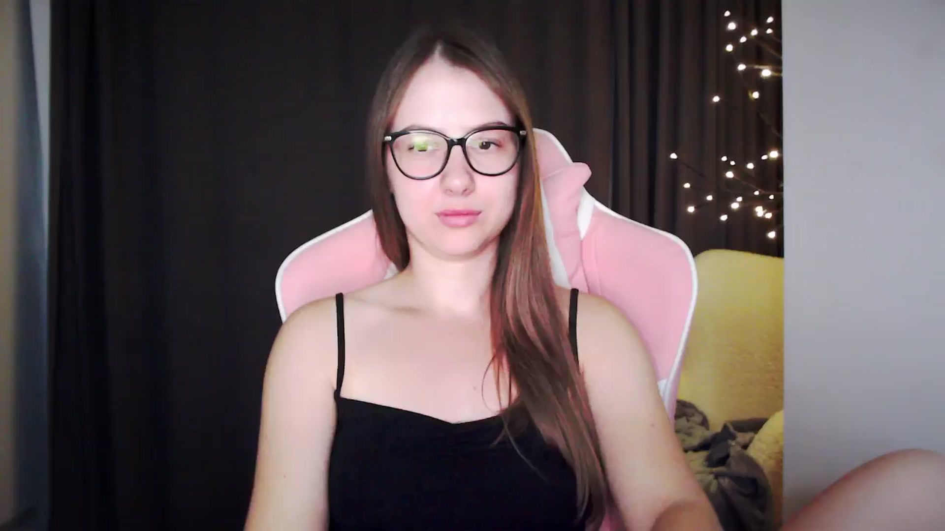 Gallery image thumbnail from MaryMe_'s myfreecams stream on, 08/21/2024, 24:40 image 16 of 20