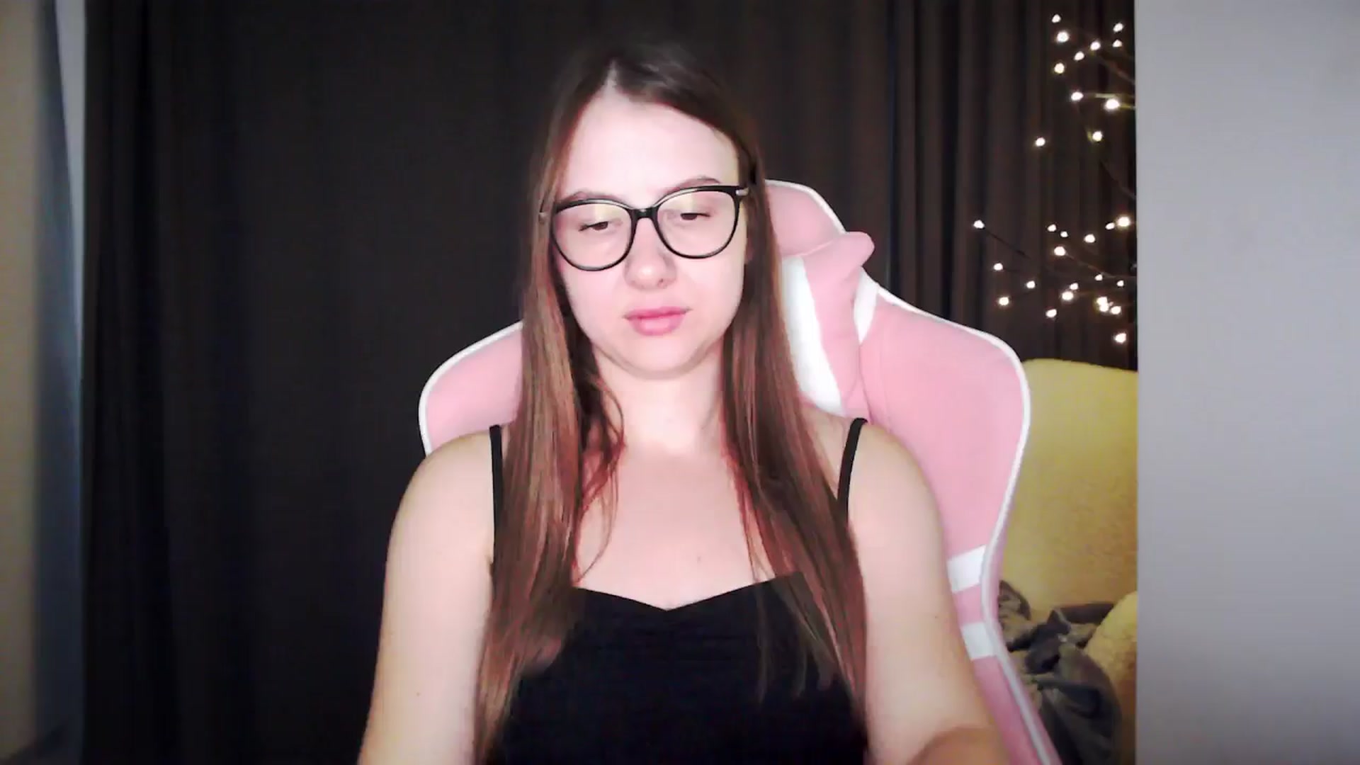 Gallery image thumbnail from MaryMe_'s myfreecams stream on, 08/21/2024, 24:40 image 10 of 20