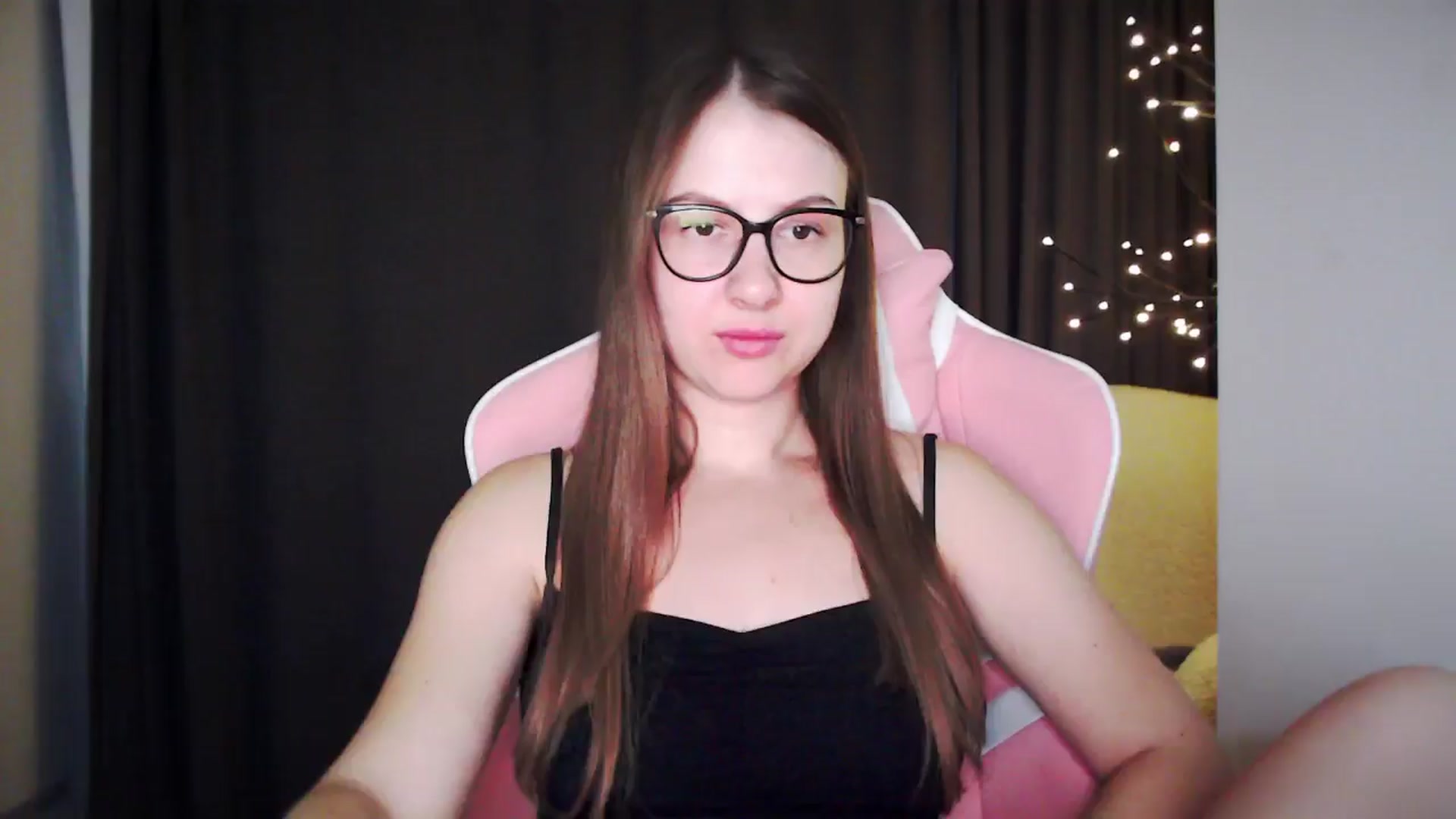 Gallery image thumbnail from MaryMe_'s myfreecams stream on, 08/21/2024, 24:40 image 8 of 20