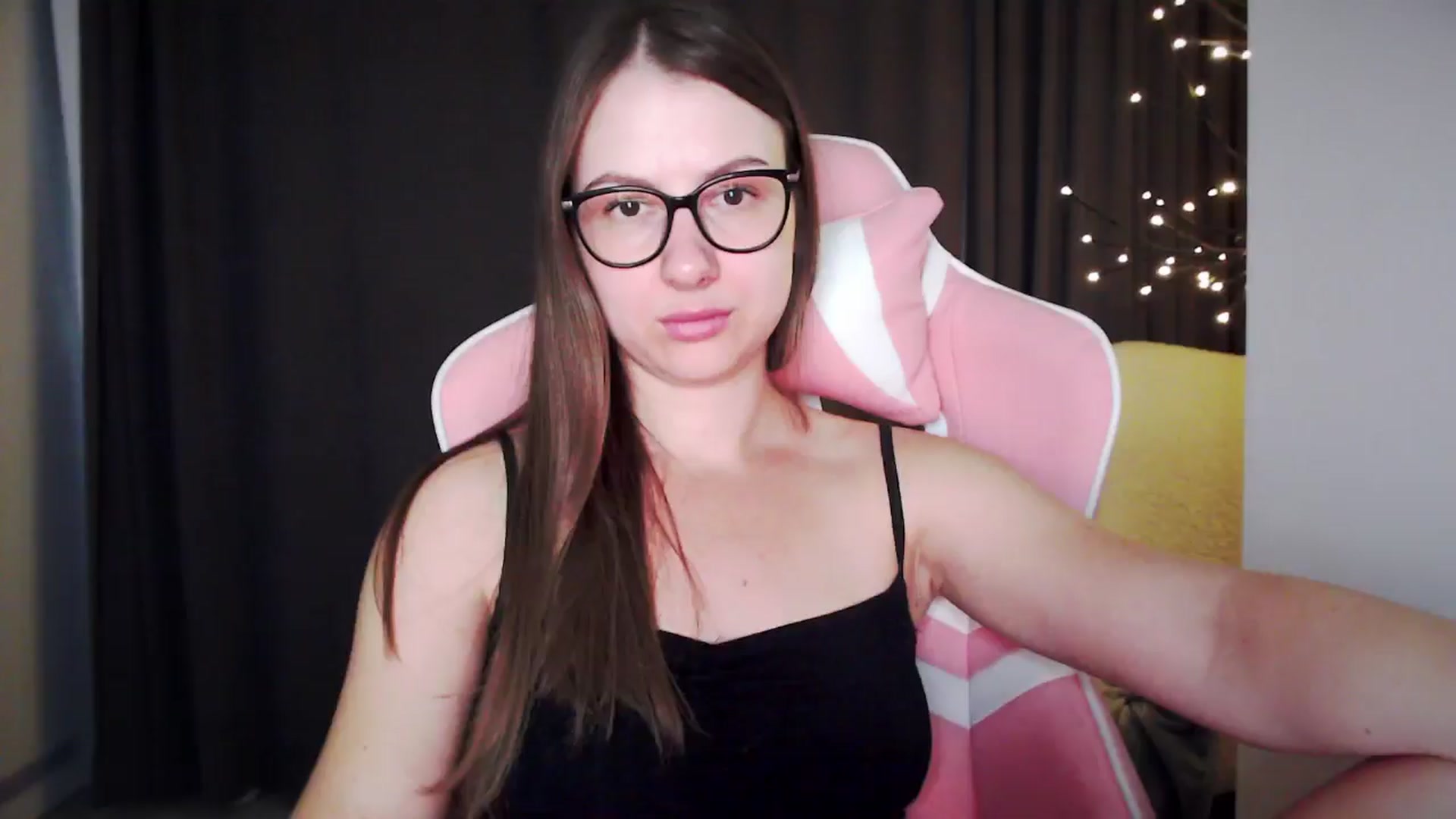 Gallery image thumbnail from MaryMe_'s myfreecams stream on, 08/21/2024, 01:37 image 15 of 20