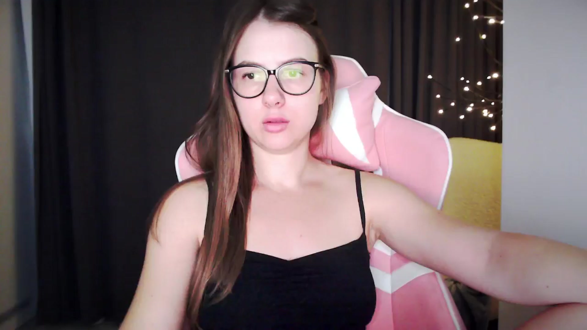 Gallery image thumbnail from MaryMe_'s myfreecams stream on, 08/21/2024, 01:37 image 18 of 20