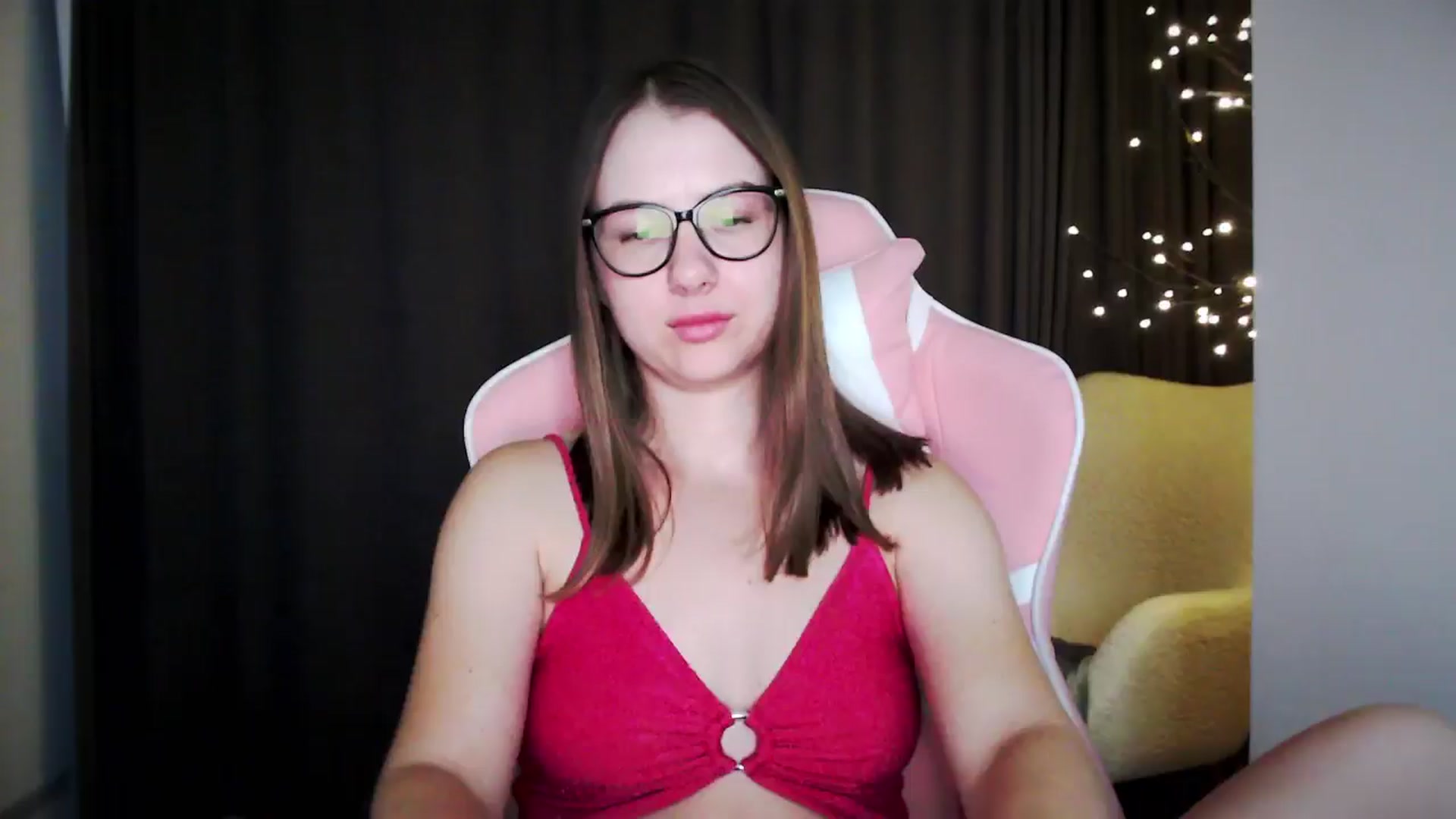 Gallery image thumbnail from MaryMe_'s myfreecams stream on, 09/05/2024, 01:17 image 16 of 20
