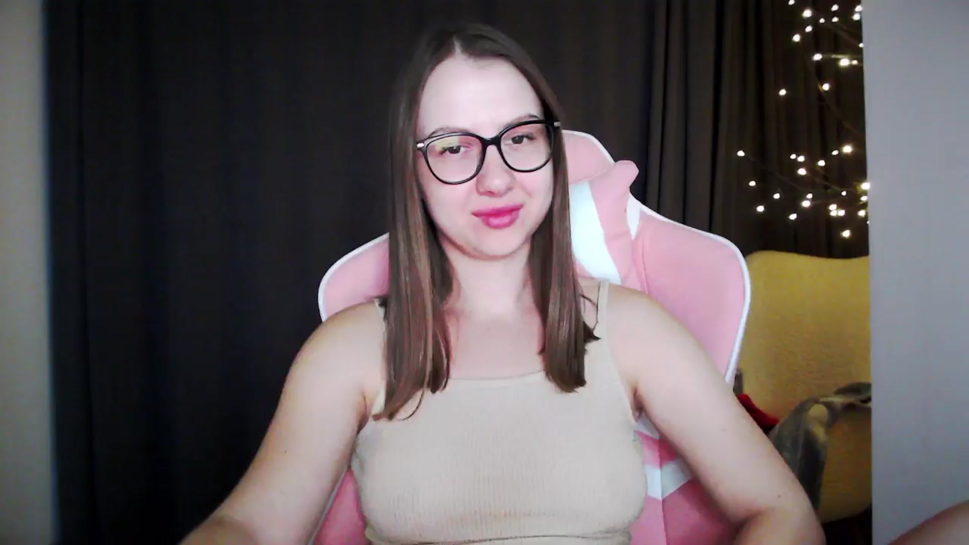 Gallery image thumbnail from MaryMe_'s myfreecams stream on, 09/08/2024, 02:09 image 6 of 20