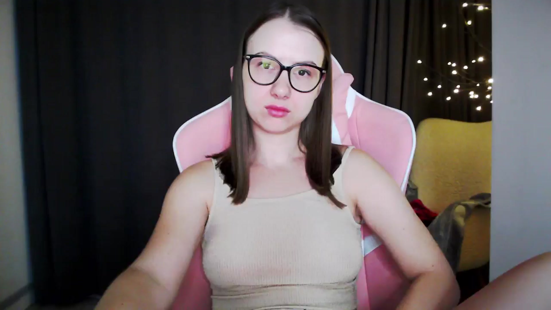 Gallery image thumbnail from MaryMe_'s myfreecams stream on, 09/08/2024, 02:09 image 14 of 20