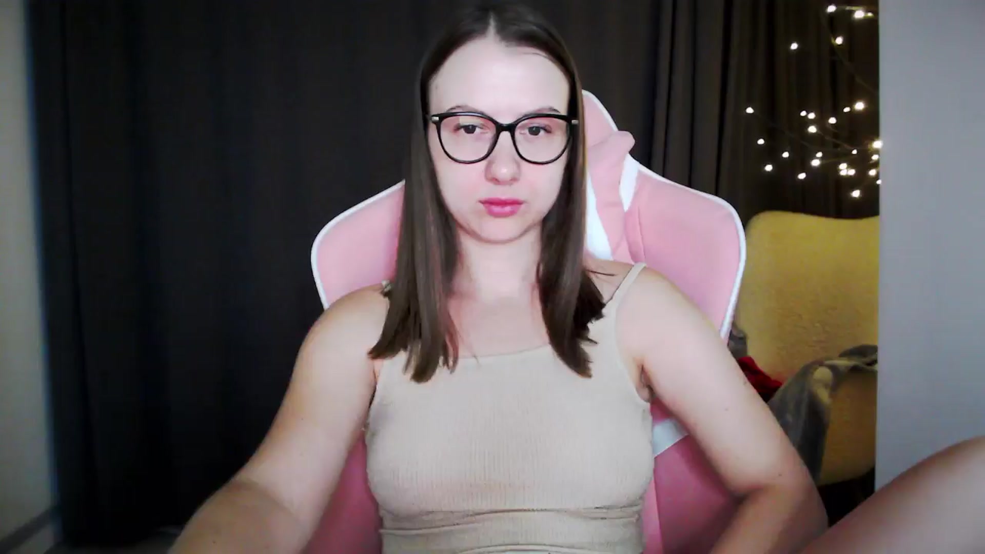 Gallery image thumbnail from MaryMe_'s myfreecams stream on, 09/08/2024, 02:09 image 12 of 20