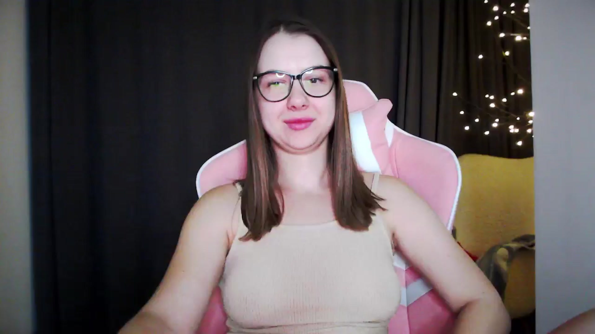 Gallery image thumbnail from MaryMe_'s myfreecams stream on, 09/08/2024, 02:09 image 7 of 20
