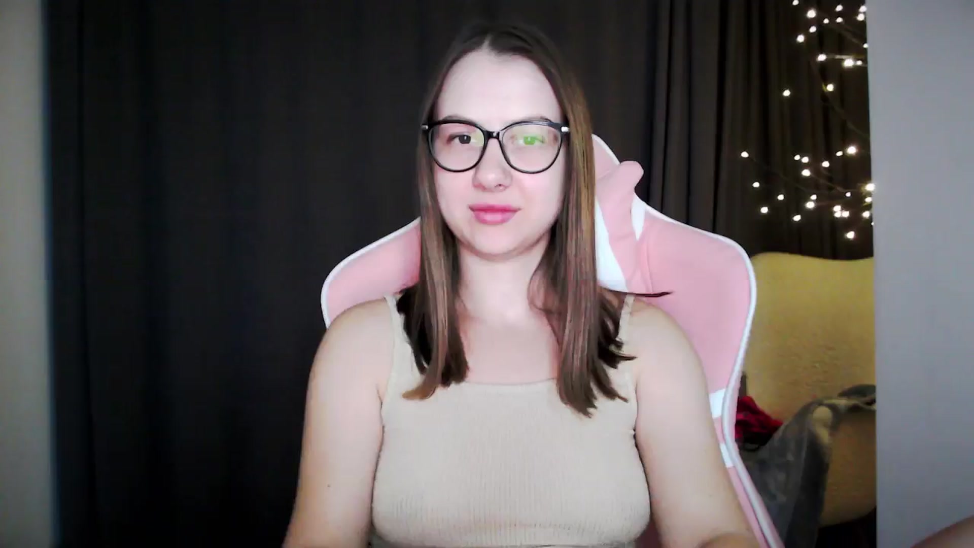 Gallery image thumbnail from MaryMe_'s myfreecams stream on, 09/08/2024, 02:09 image 8 of 20