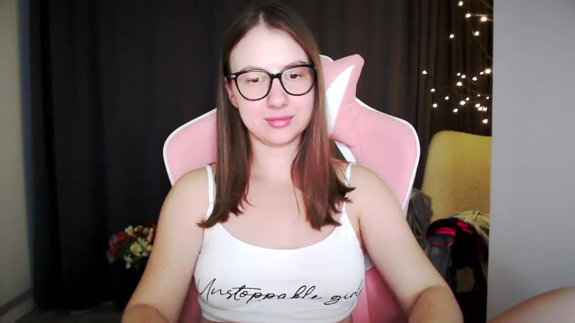 Gallery image thumbnail from MaryMe_'s myfreecams stream on, 09/18/2024, 02:04 image 7 of 20
