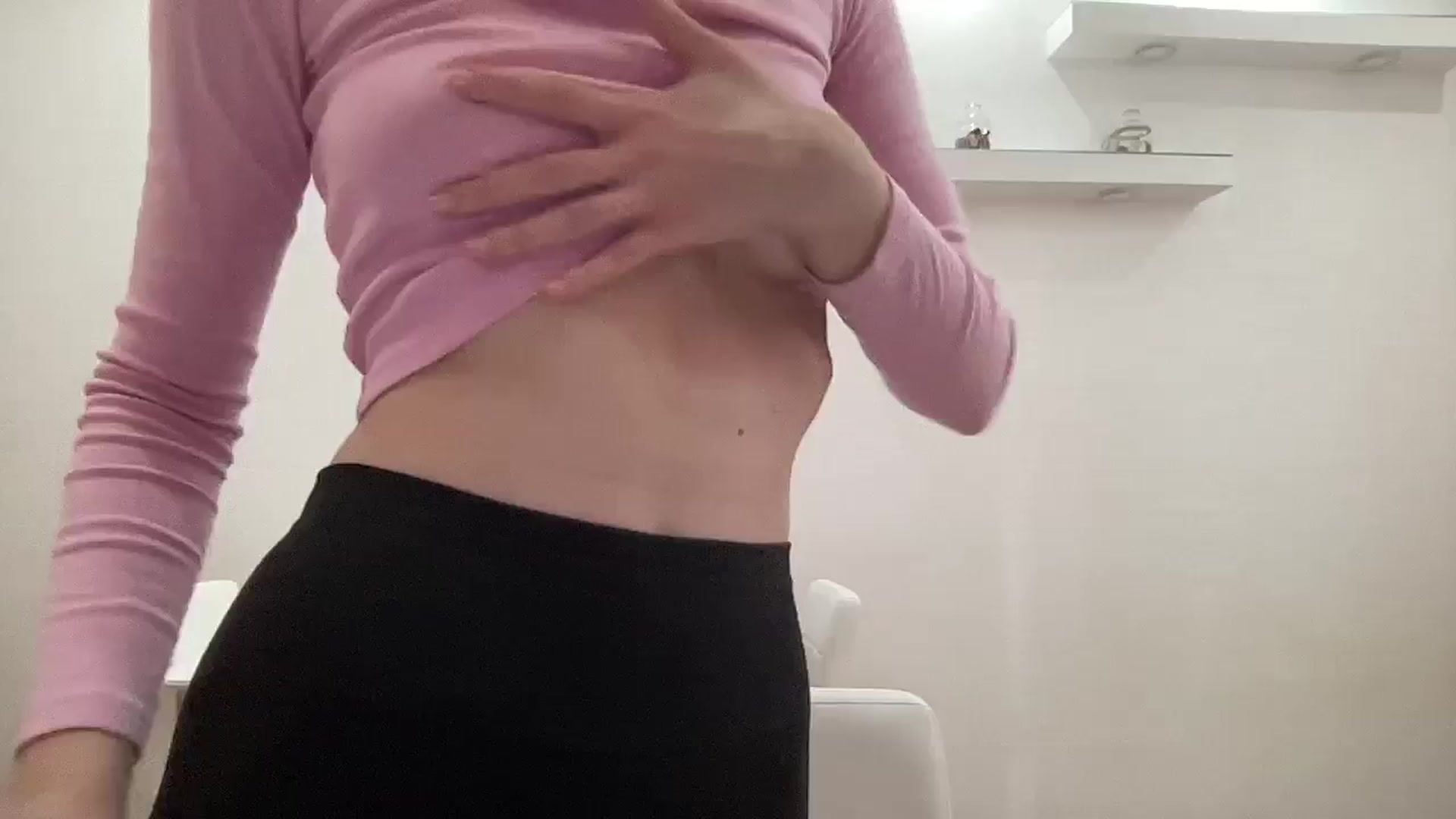 Gallery image thumbnail from MaryMeow's myfreecams stream on, 01/11/2026, 12:16 image 1 of 20