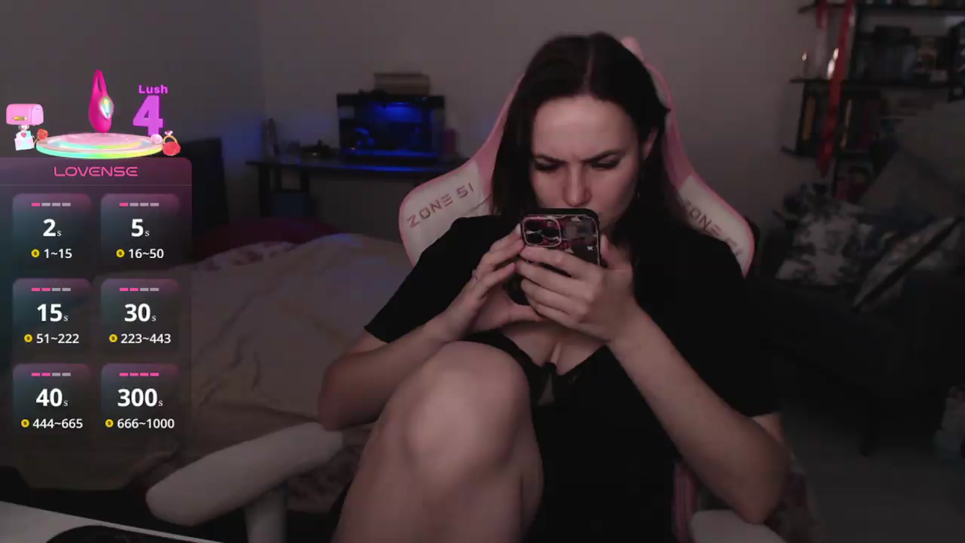 Gallery image thumbnail from MaryMoore777's myfreecams stream on, 07/26/2026, 07:12 image 1 of 20