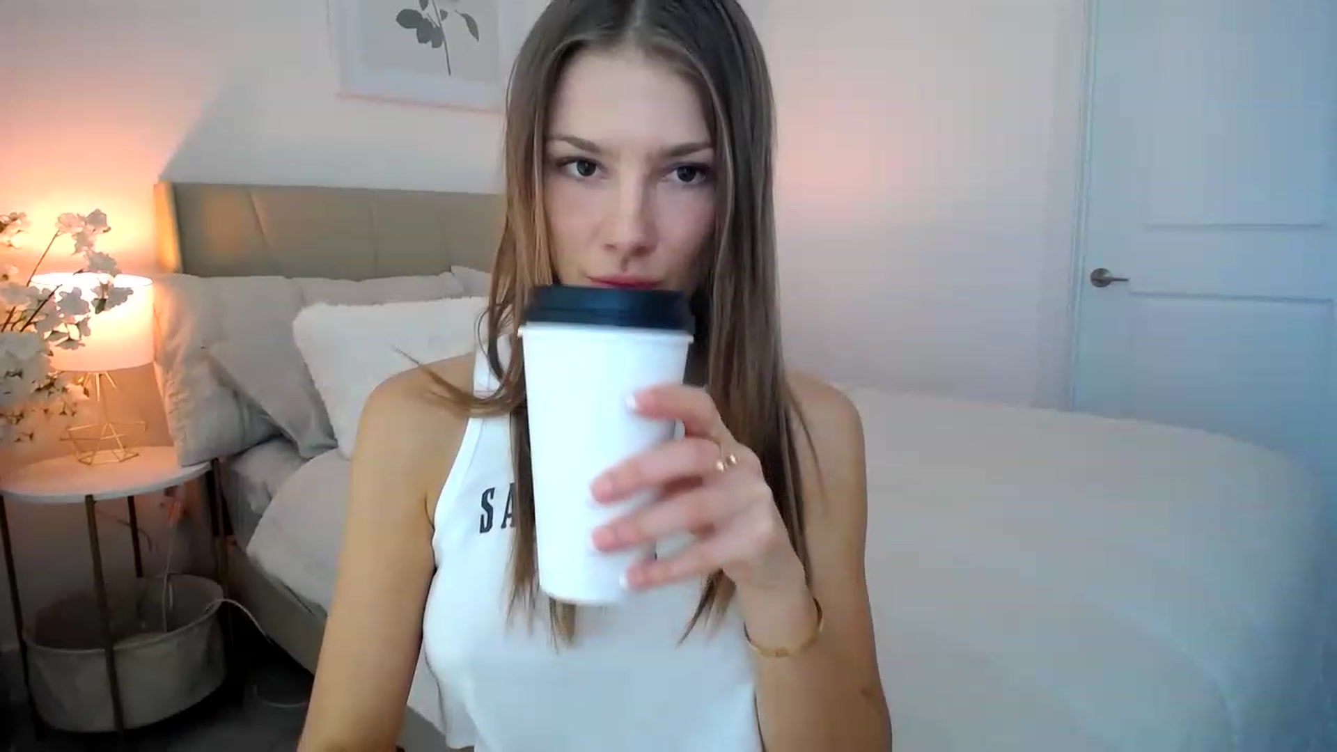 Gallery image thumbnail from MaryNewM's myfreecams stream on, 03/01/2023, 22:43 image 11 of 20