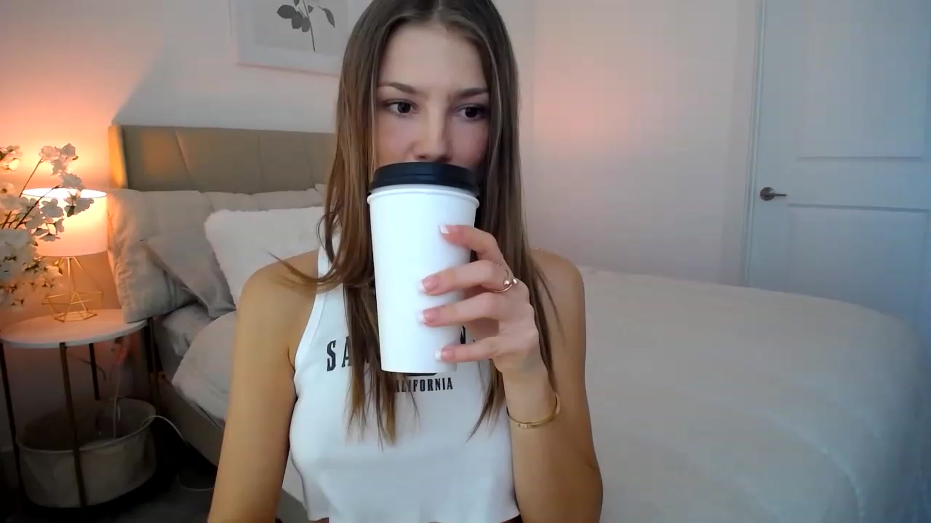 Gallery image thumbnail from MaryNewM's myfreecams stream on, 03/01/2023, 22:43 image 12 of 20