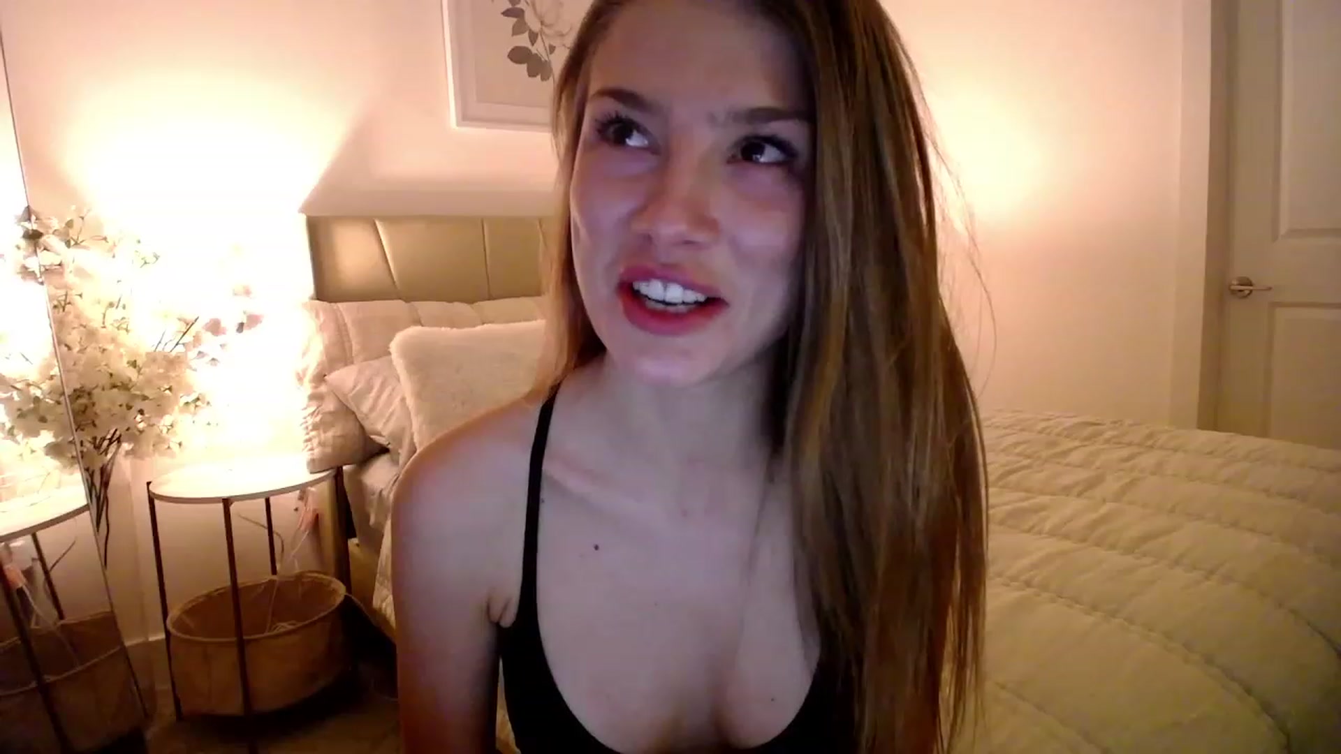 Gallery image thumbnail from MaryNewM's myfreecams stream on, 03/02/2023, 02:37 image 16 of 20