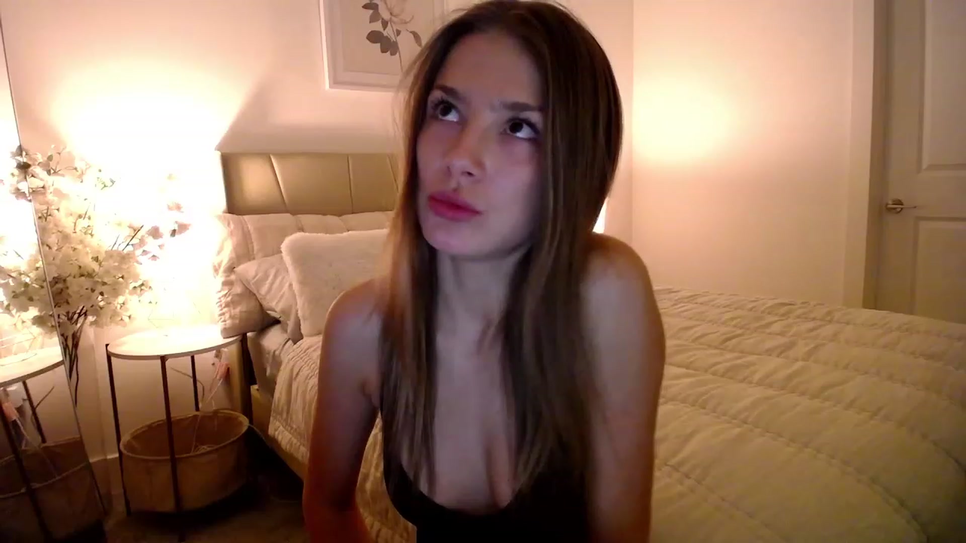 Gallery image thumbnail from MaryNewM's myfreecams stream on, 03/02/2023, 02:37 image 19 of 20