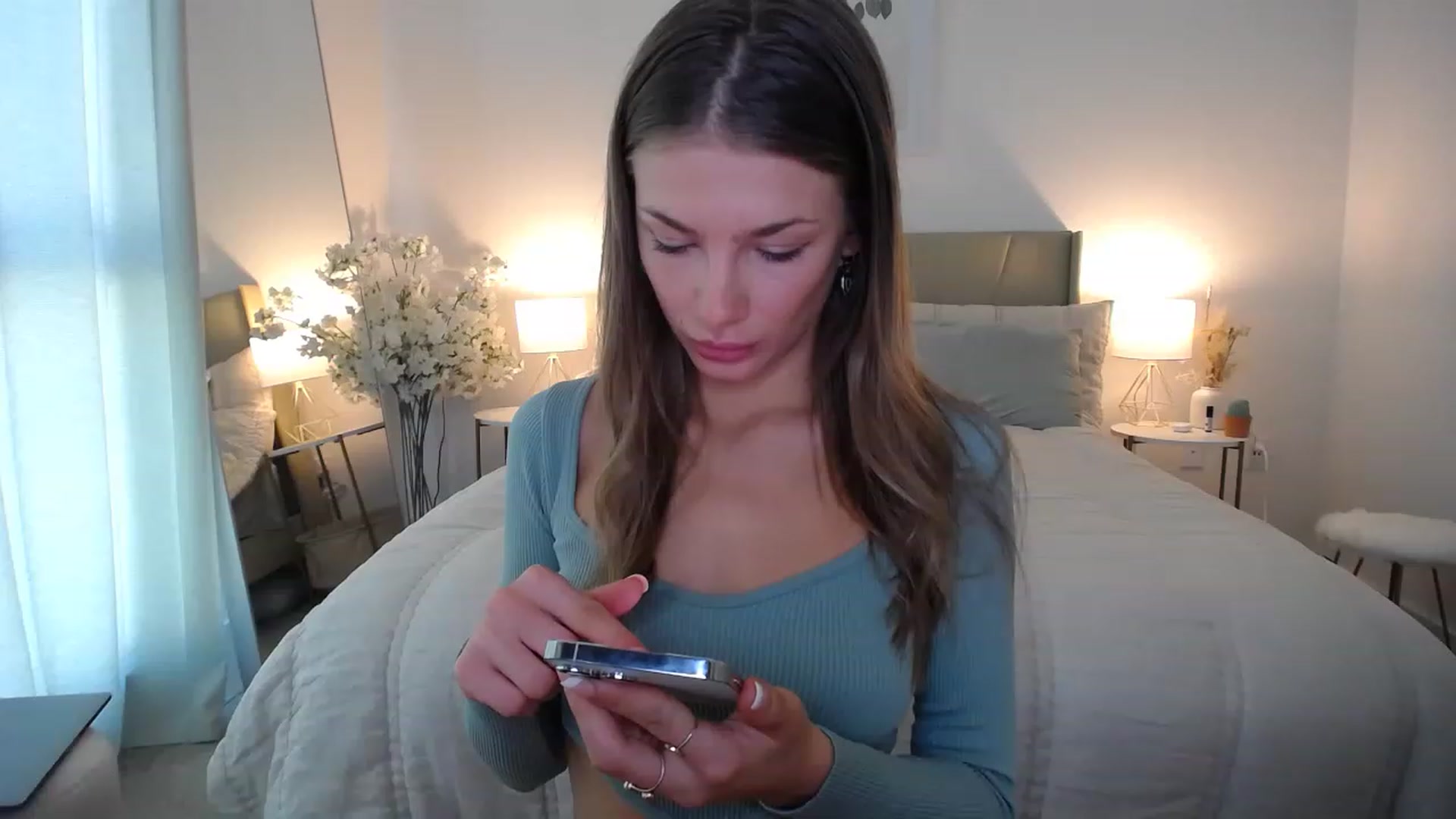 Gallery image thumbnail from MaryNewM's myfreecams stream on, 03/07/2023, 19:13 image 14 of 20