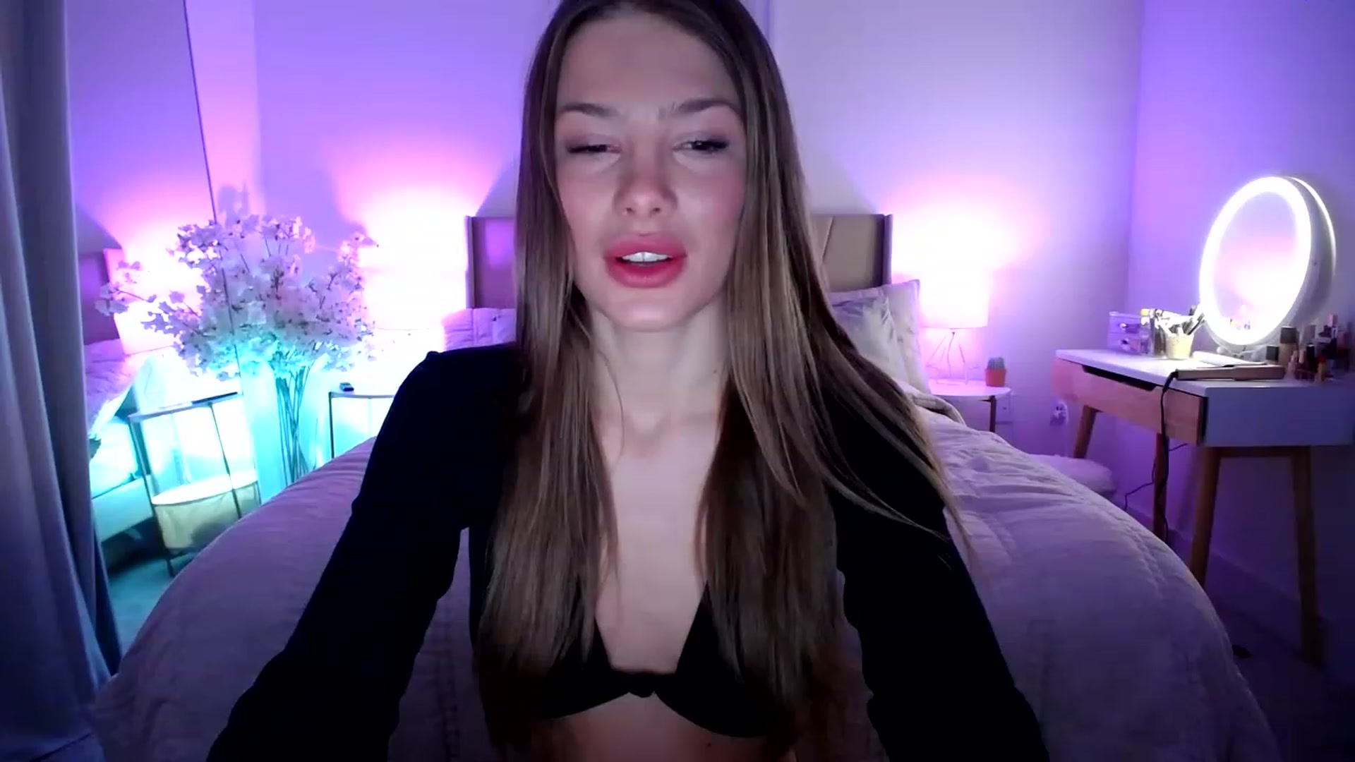 Gallery image thumbnail from MaryNewM's myfreecams stream on, 03/16/2023, 07:31 image 4 of 20