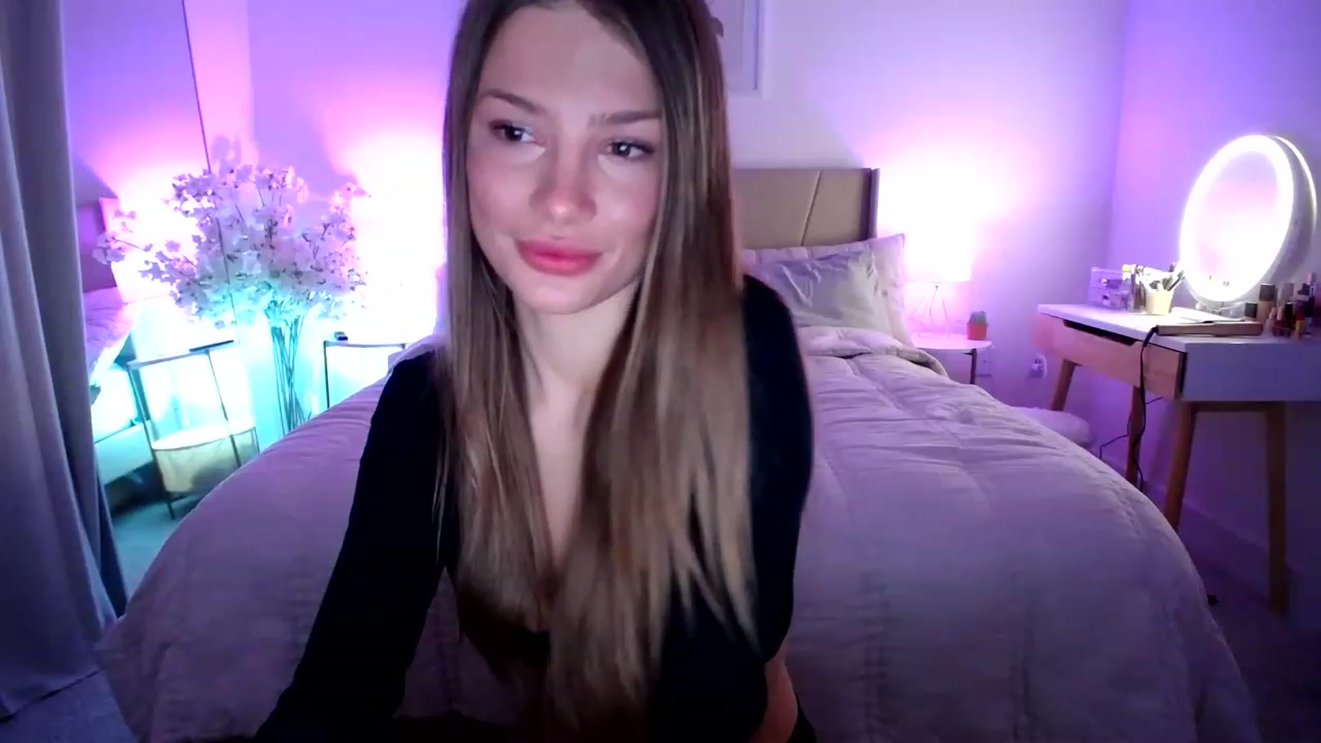 Gallery image thumbnail from MaryNewM's myfreecams stream on, 03/16/2023, 07:31 image 8 of 20