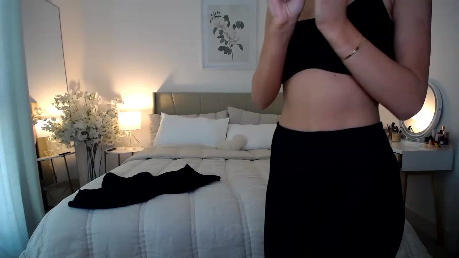 Gallery image thumbnail from MaryNewM's myfreecams stream on, 03/17/2023, 19:36 image 18 of 20