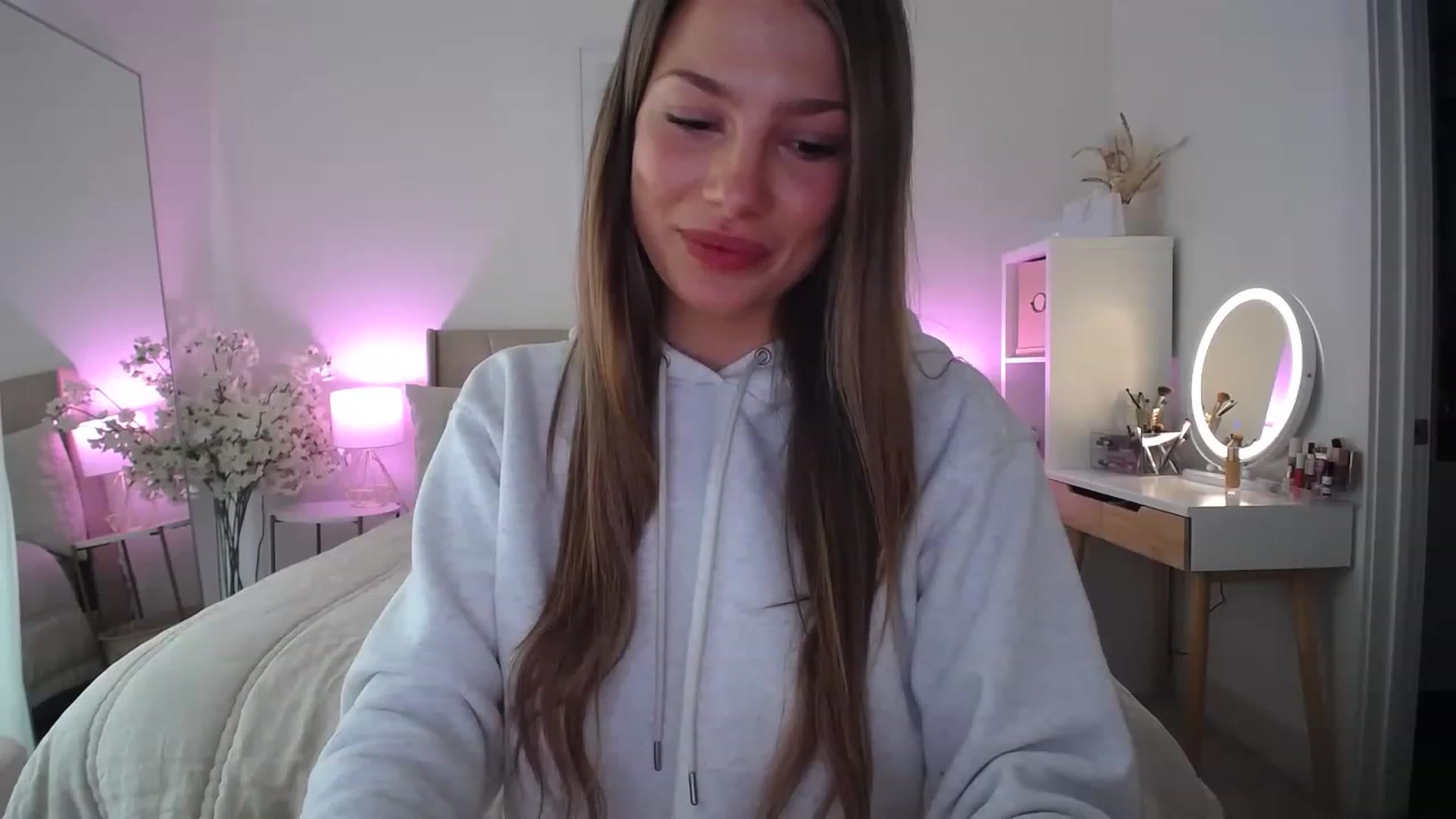 Gallery image thumbnail from MaryNewM's myfreecams stream on, 03/20/2023, 23:14 image 2 of 20