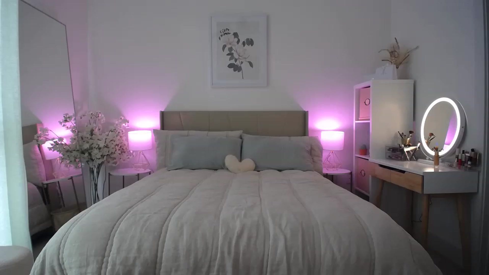 Gallery image thumbnail from MaryNewM's myfreecams stream on, 03/20/2023, 23:14 image 6 of 20