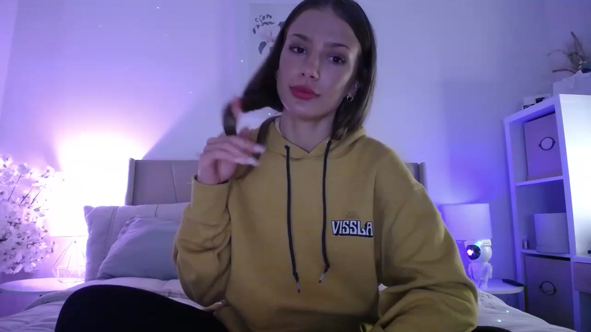 Gallery image thumbnail from MaryNewM's myfreecams stream on, 04/27/2023, 06:22 image 6 of 20