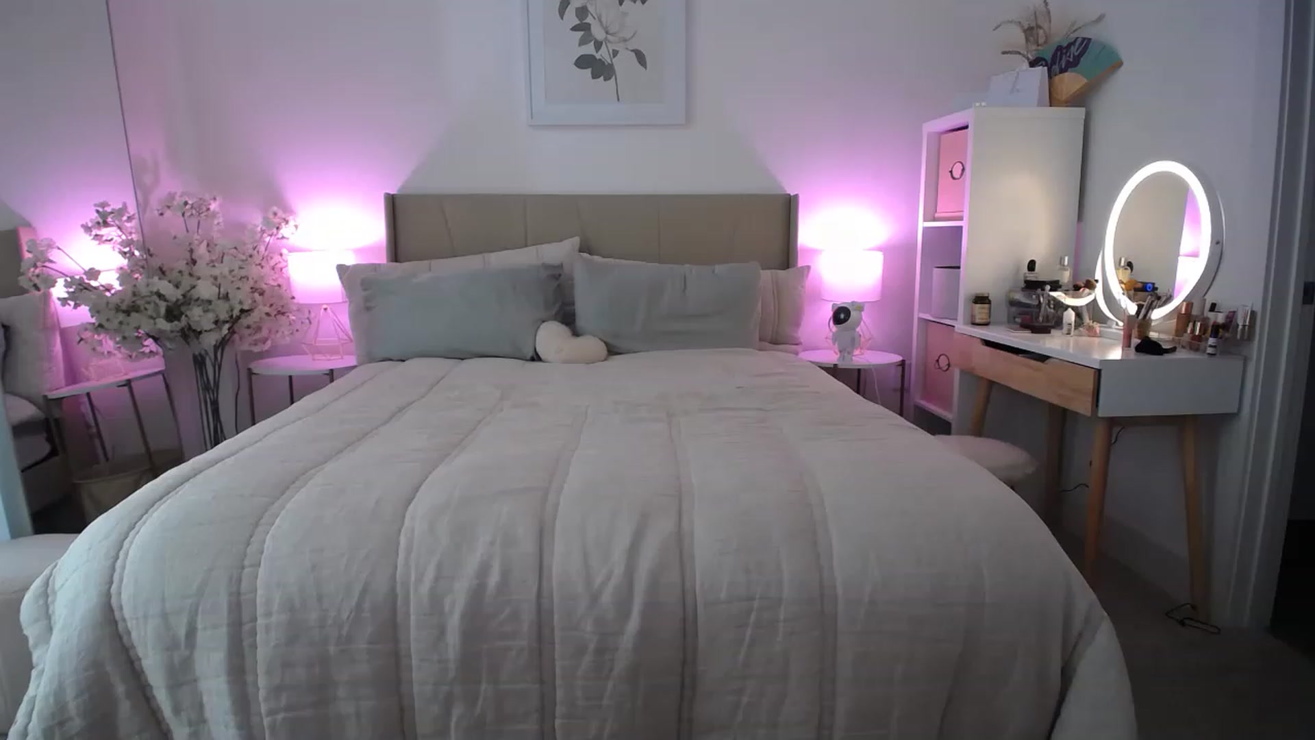 Gallery image thumbnail from MaryNewM's myfreecams stream on, 05/03/2023, 23:06 image 10 of 20