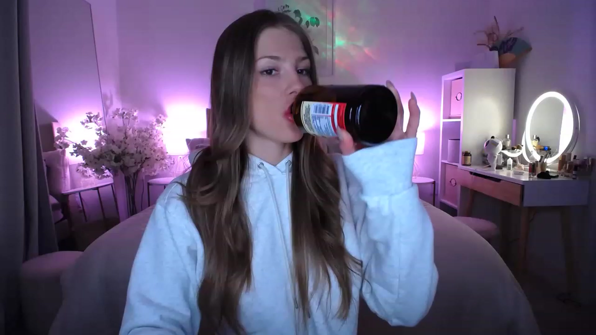 Gallery image thumbnail from MaryNewM's myfreecams stream on, 05/04/2023, 03:57 image 2 of 20