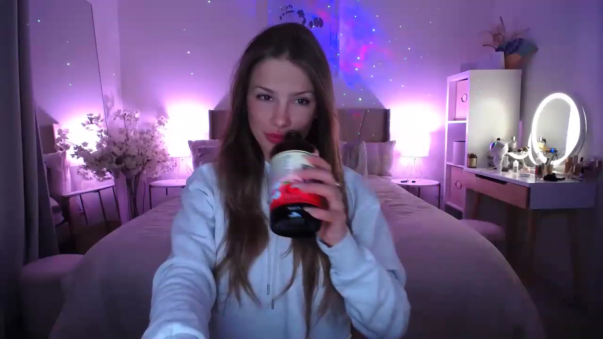 Gallery image thumbnail from MaryNewM's myfreecams stream on, 05/04/2023, 03:57 image 15 of 20