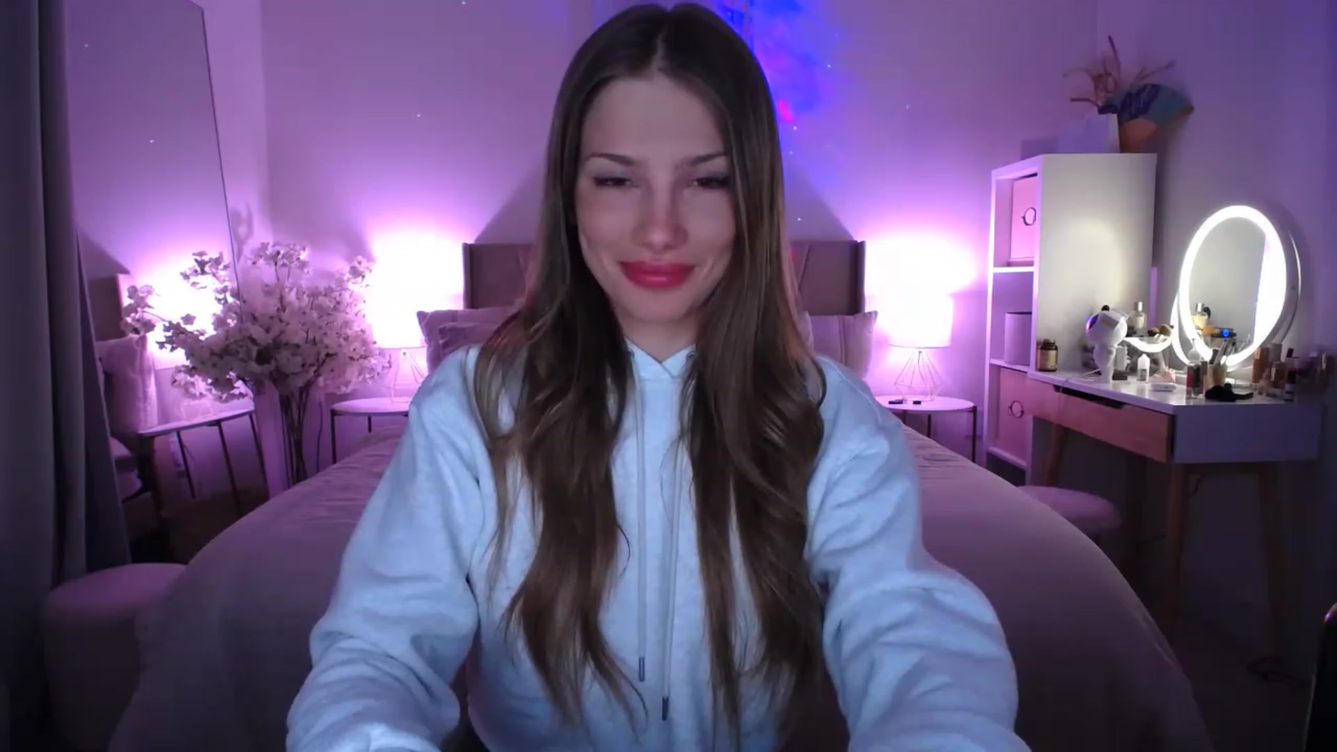 Gallery image thumbnail from MaryNewM's myfreecams stream on, 05/04/2023, 03:57 image 6 of 20