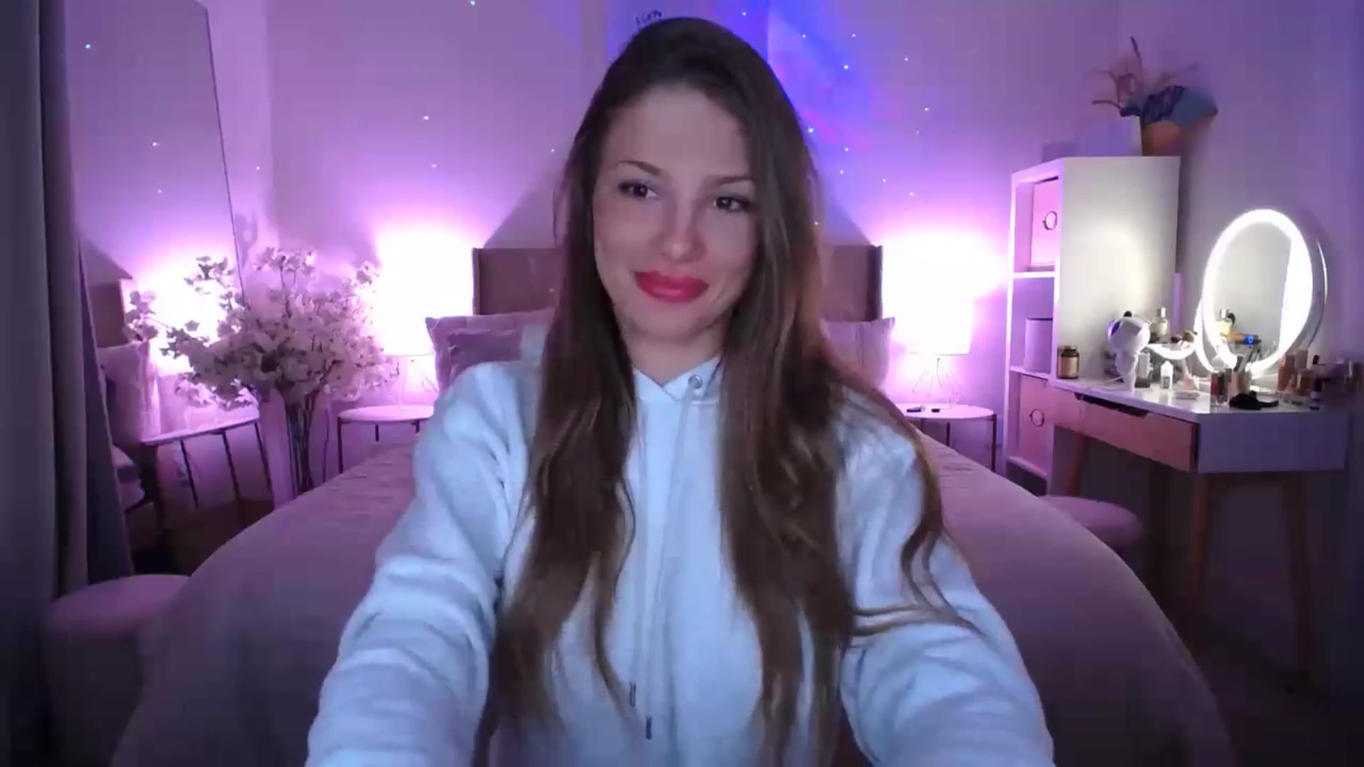 Gallery image thumbnail from MaryNewM's myfreecams stream on, 05/04/2023, 03:57 image 11 of 20