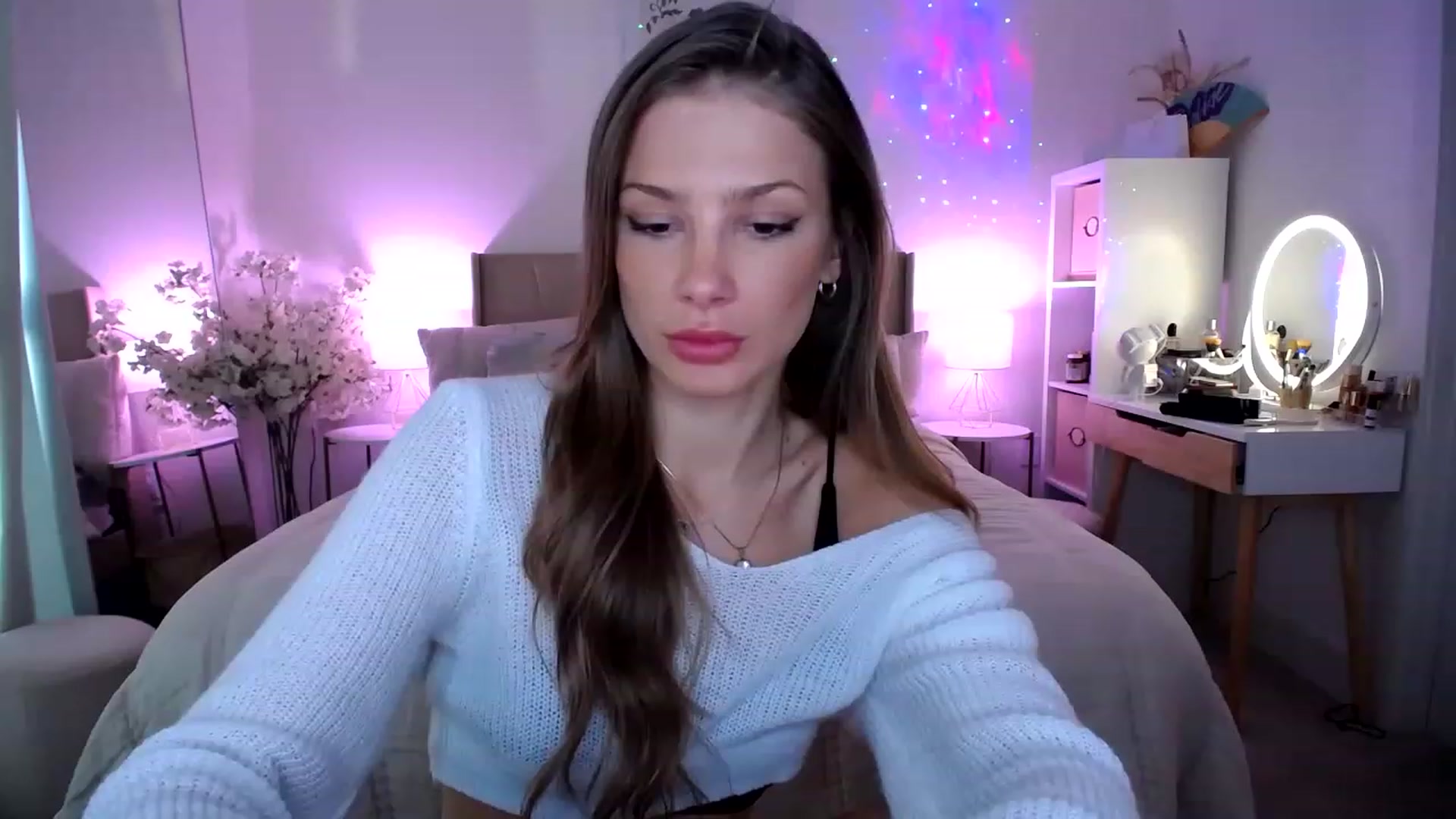 Gallery image thumbnail from MaryNewM's myfreecams stream on, 05/05/2023, 02:14 image 16 of 20