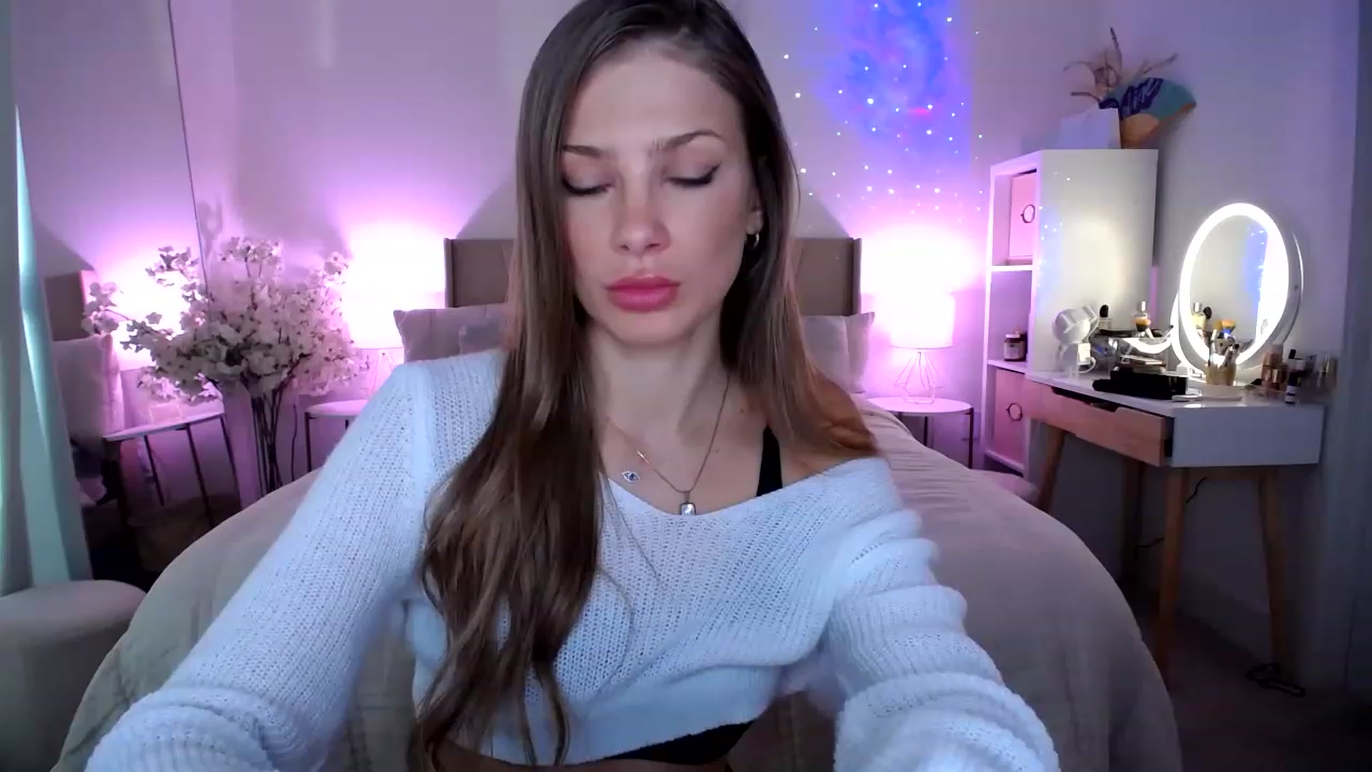 Gallery image thumbnail from MaryNewM's myfreecams stream on, 05/05/2023, 02:14 image 18 of 20