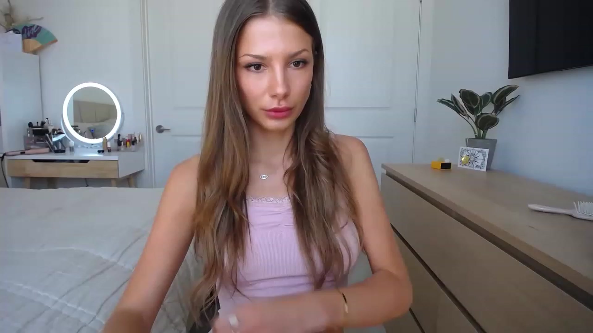 Gallery image thumbnail from MaryNewM's myfreecams stream on, 05/12/2023, 23:01 image 3 of 20