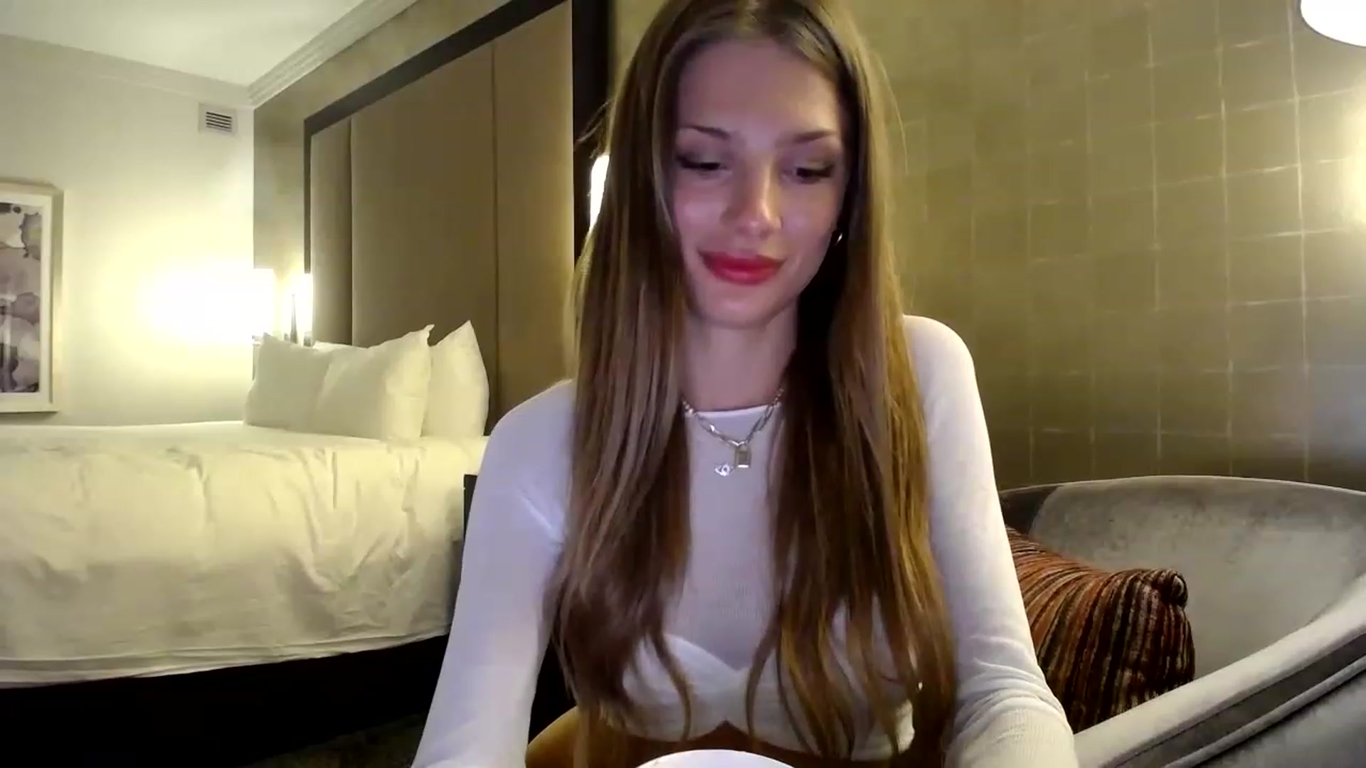 Gallery image thumbnail from MaryNewM's myfreecams stream on, 06/20/2023, 21:05 image 18 of 20