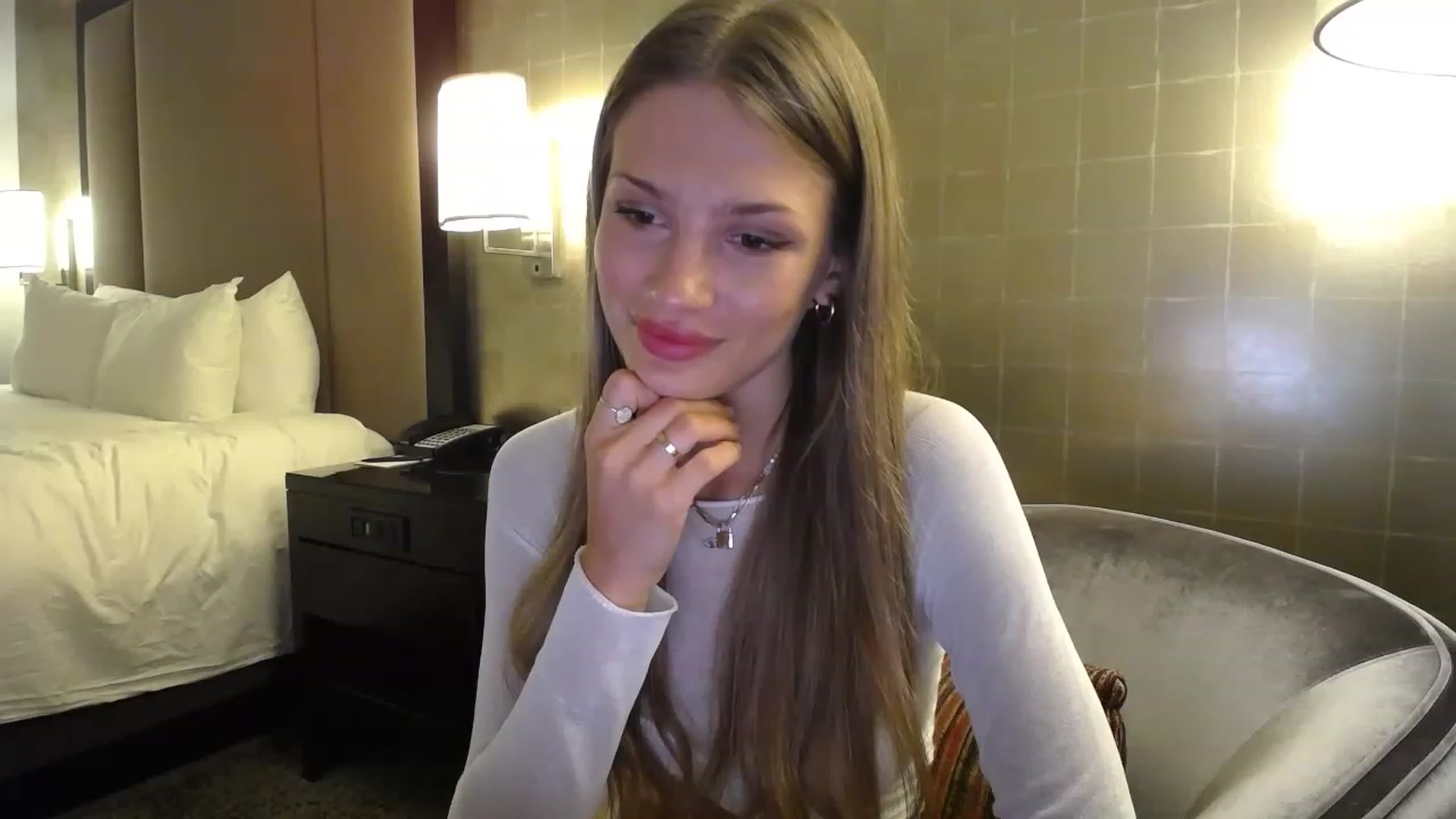 Gallery image thumbnail from MaryNewM's myfreecams stream on, 06/20/2023, 22:22 image 9 of 20