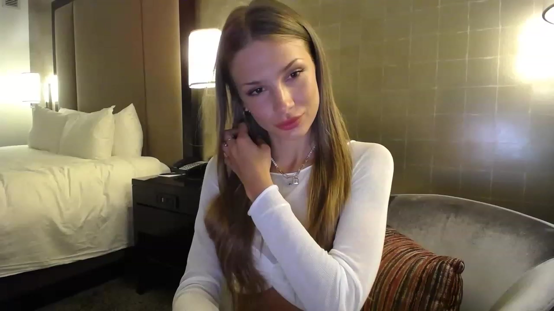 Gallery image thumbnail from MaryNewM's myfreecams stream on, 06/20/2023, 22:22 image 6 of 20