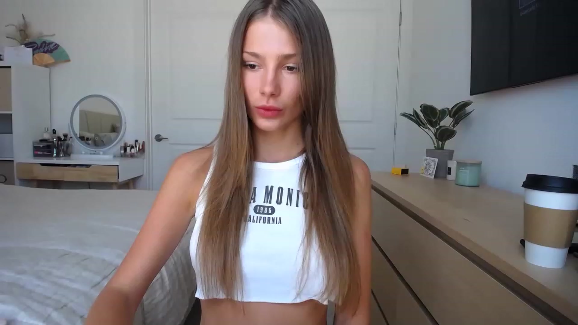 Gallery image thumbnail from MaryNewM's myfreecams stream on, 06/28/2023, 19:37 image 12 of 20