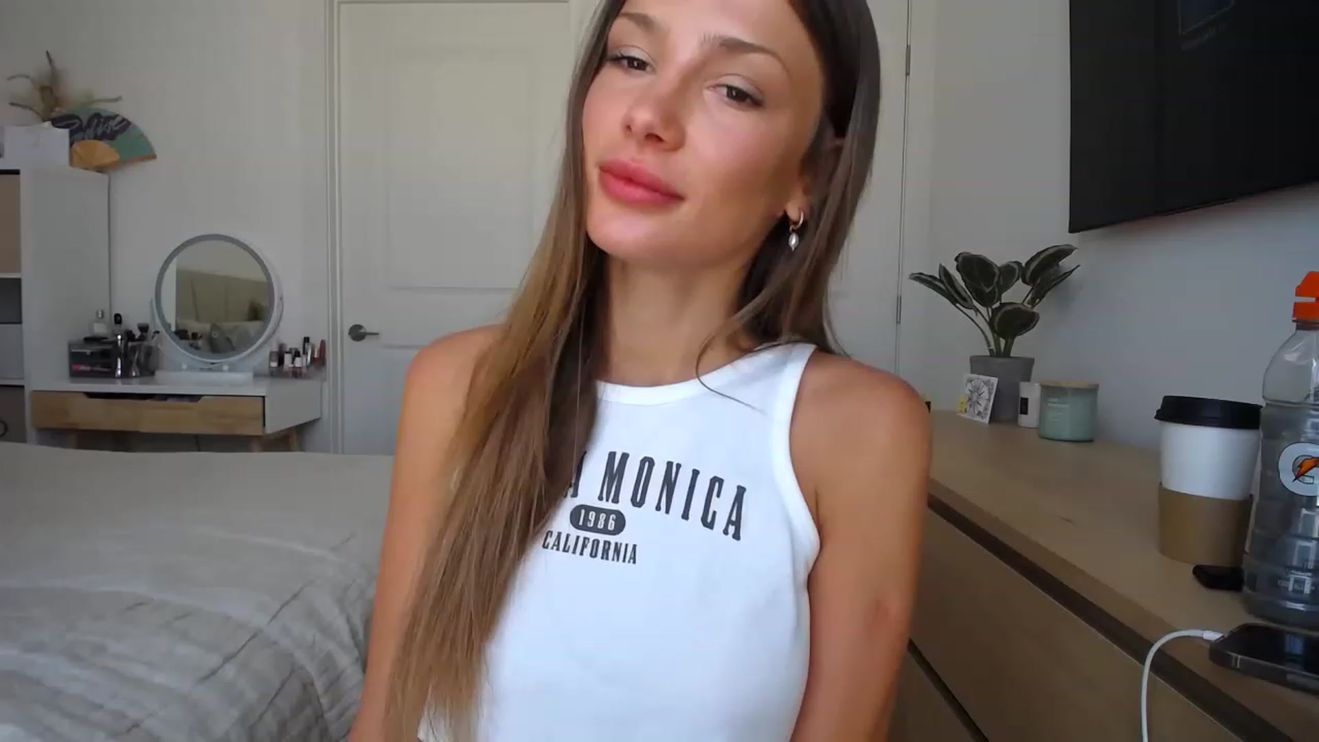 Gallery image thumbnail from MaryNewM's myfreecams stream on, 06/28/2023, 19:37 image 13 of 20