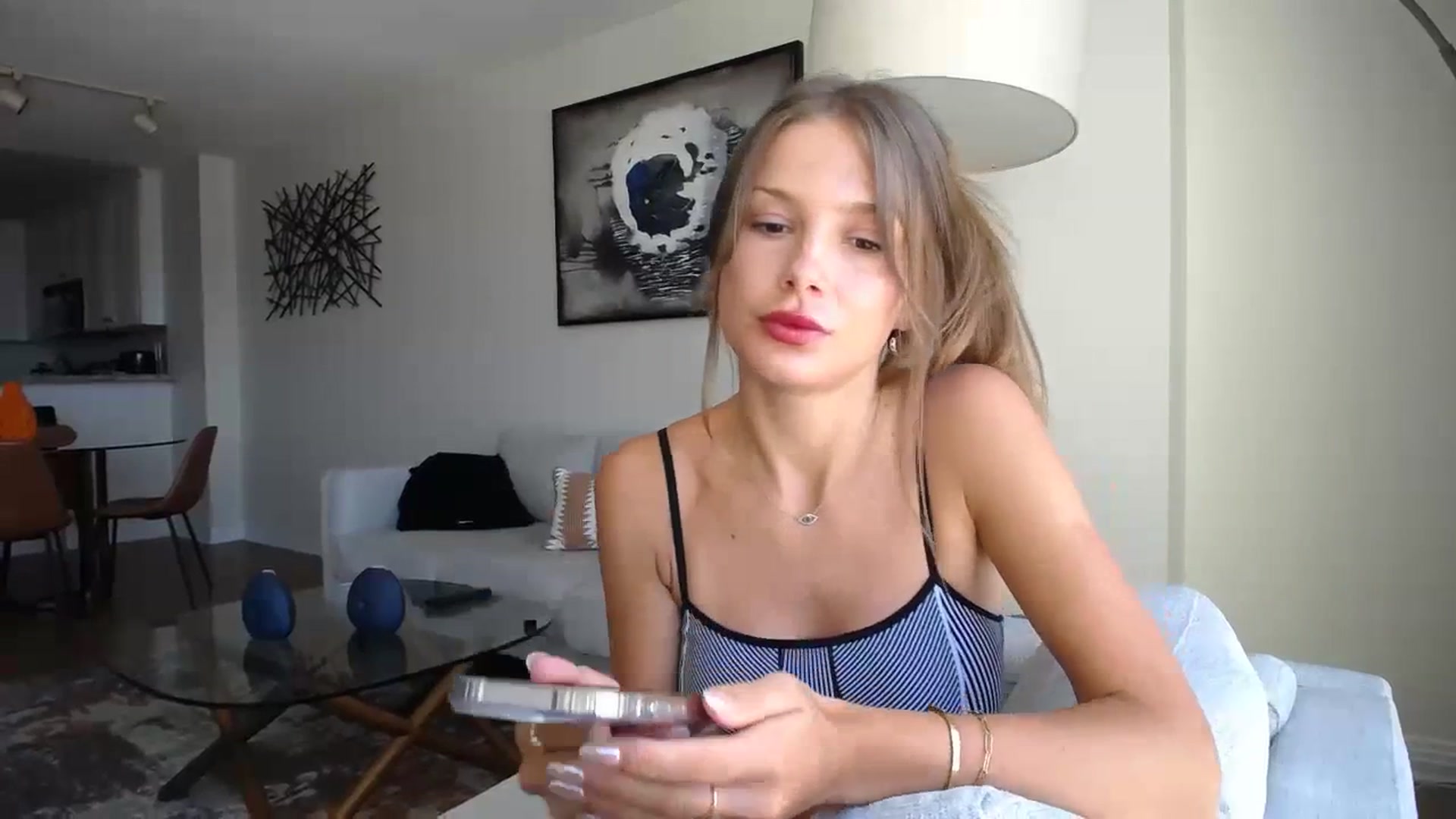 Gallery image thumbnail from MaryNewM's myfreecams stream on, 07/05/2023, 22:30 image 17 of 20