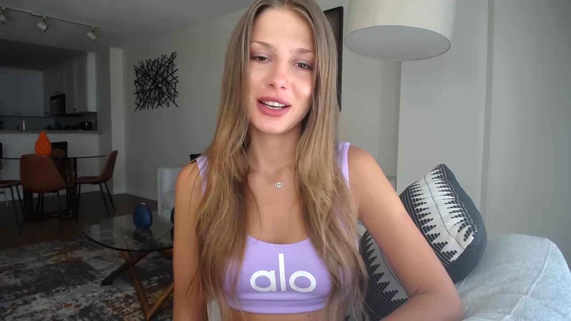 Gallery image thumbnail from MaryNewM's myfreecams stream on, 07/06/2023, 22:39 image 8 of 20