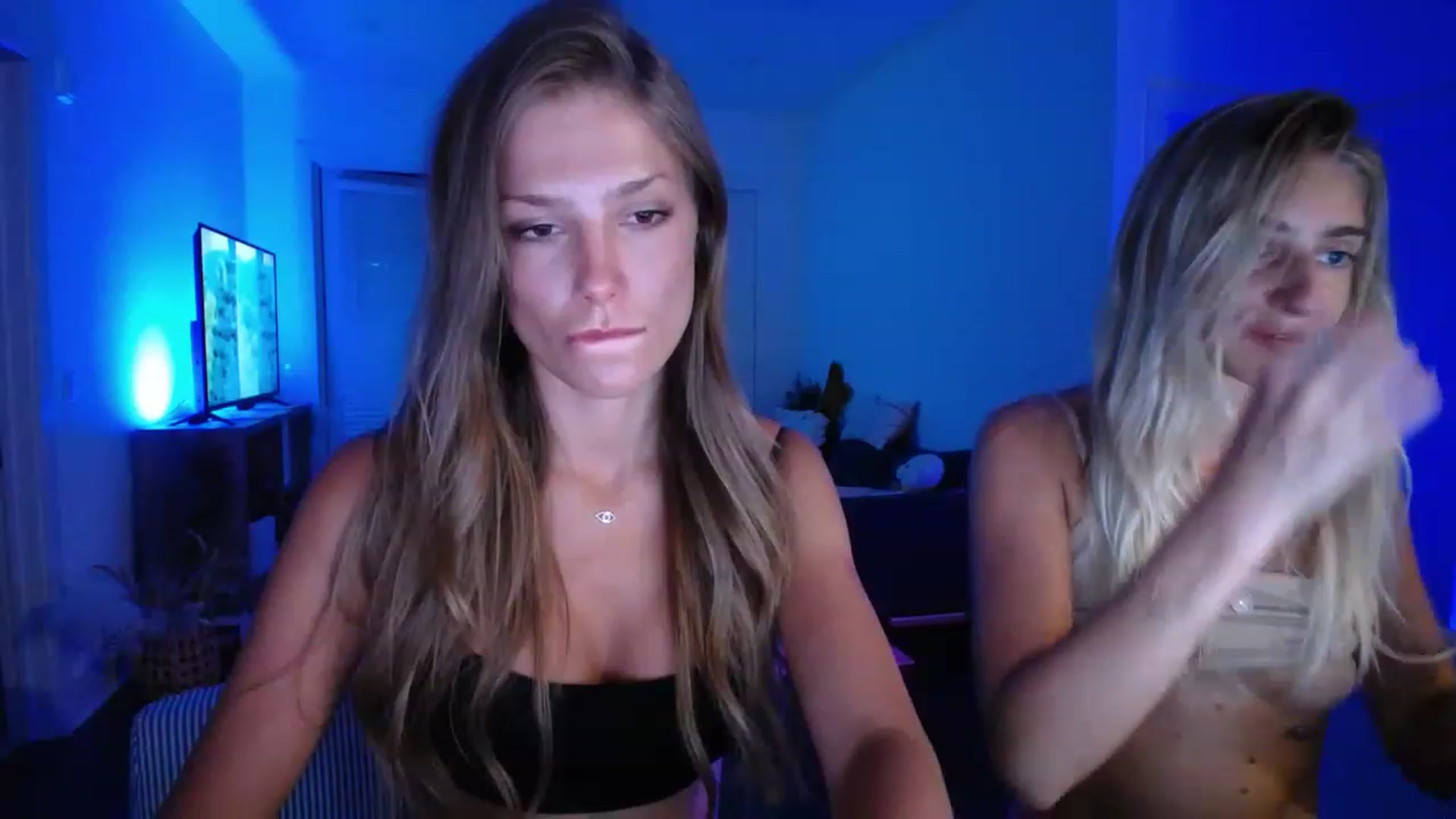 Gallery image thumbnail from MaryNewM's myfreecams stream on, 07/27/2023, 04:13 image 18 of 20