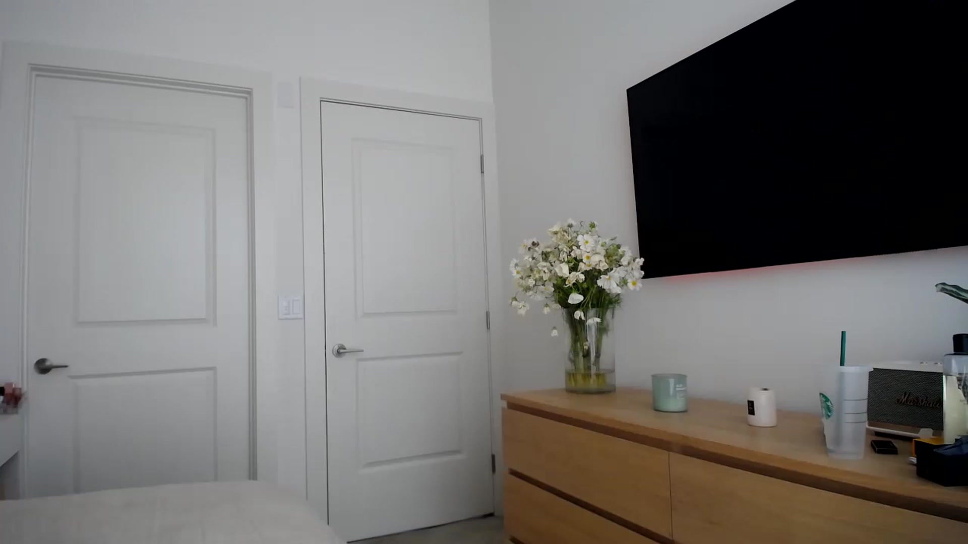 Gallery image thumbnail from MaryNewM's myfreecams stream on, 08/10/2023, 20:22 image 17 of 20