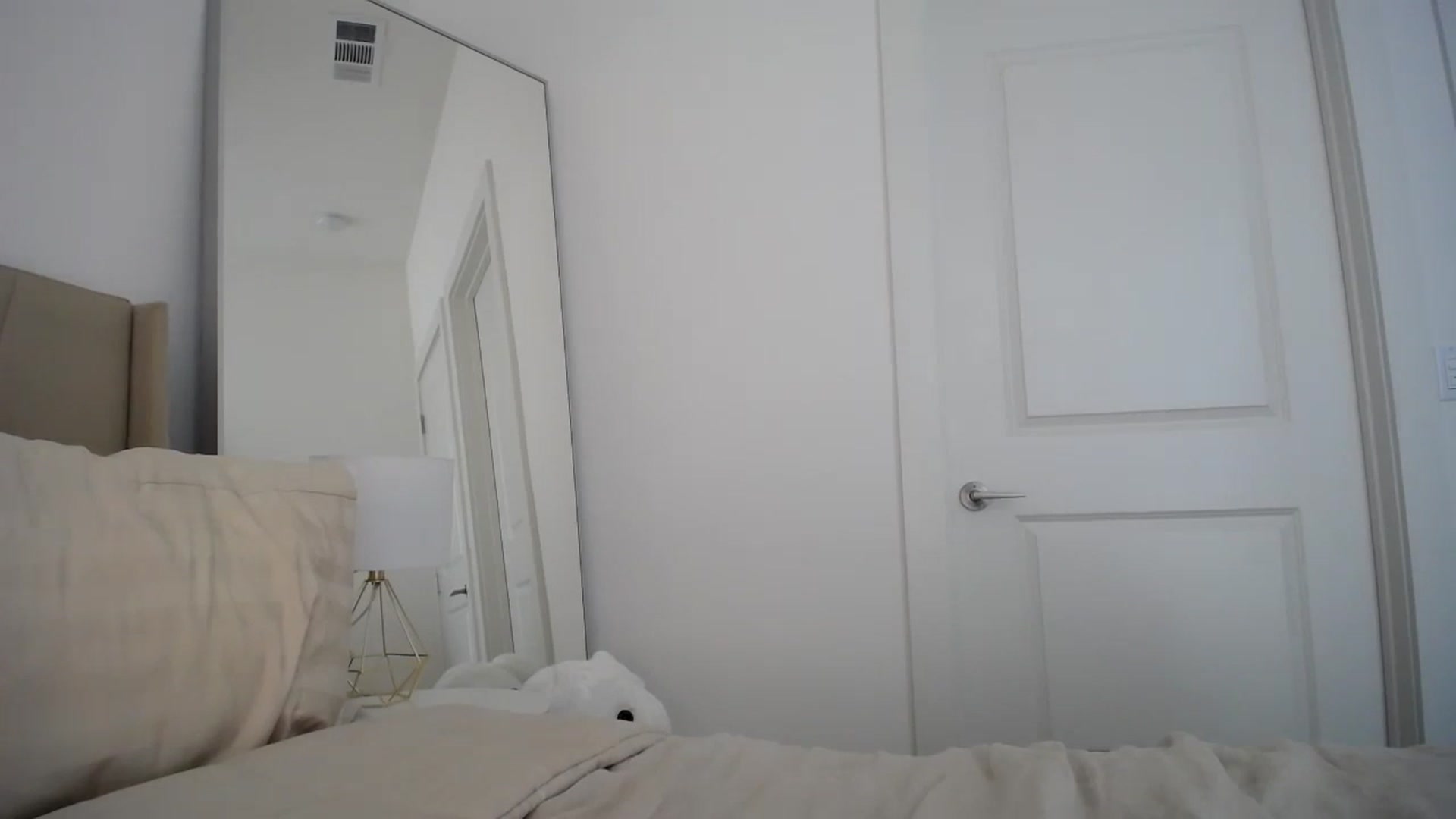 Gallery image thumbnail from MaryNewM's myfreecams stream on, 09/12/2023, 20:37 image 16 of 20